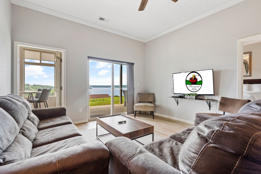 Living Room with A great view, Cable TV