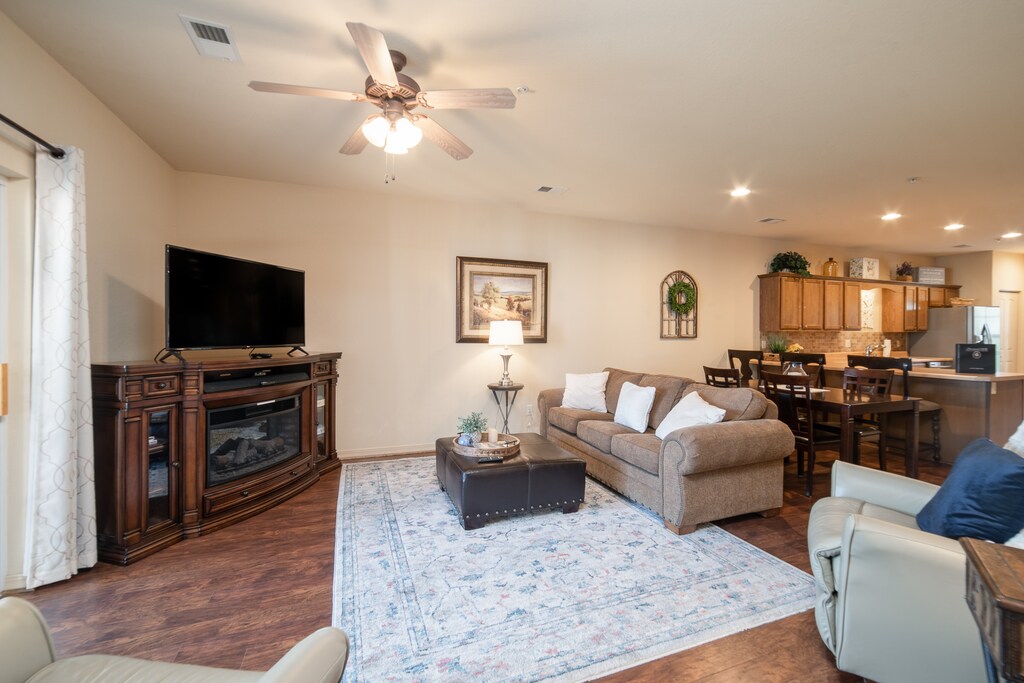 Living Room - Cable TV/DVD, Sofa Bed