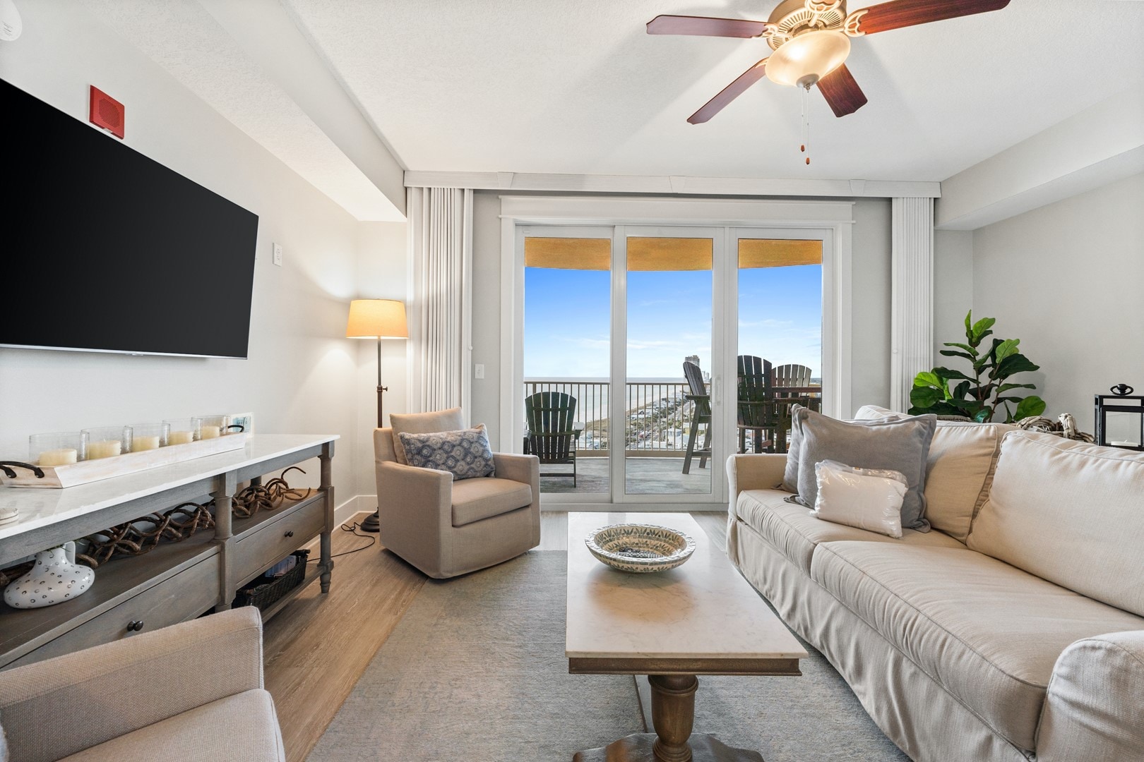 Living Area with Gulf Views