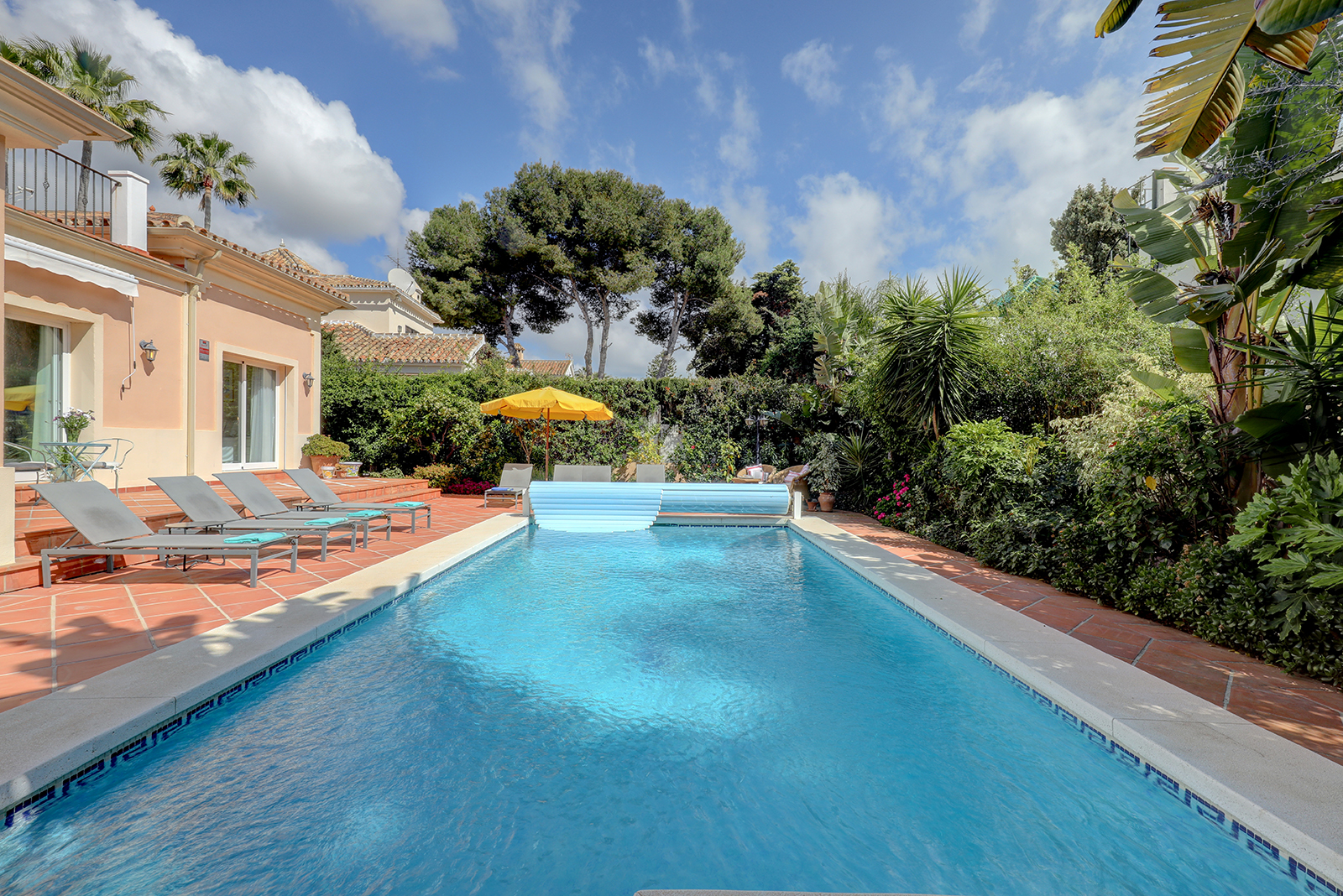 Property Image 1 - Beach side villa with private pool and gorgeous gardens