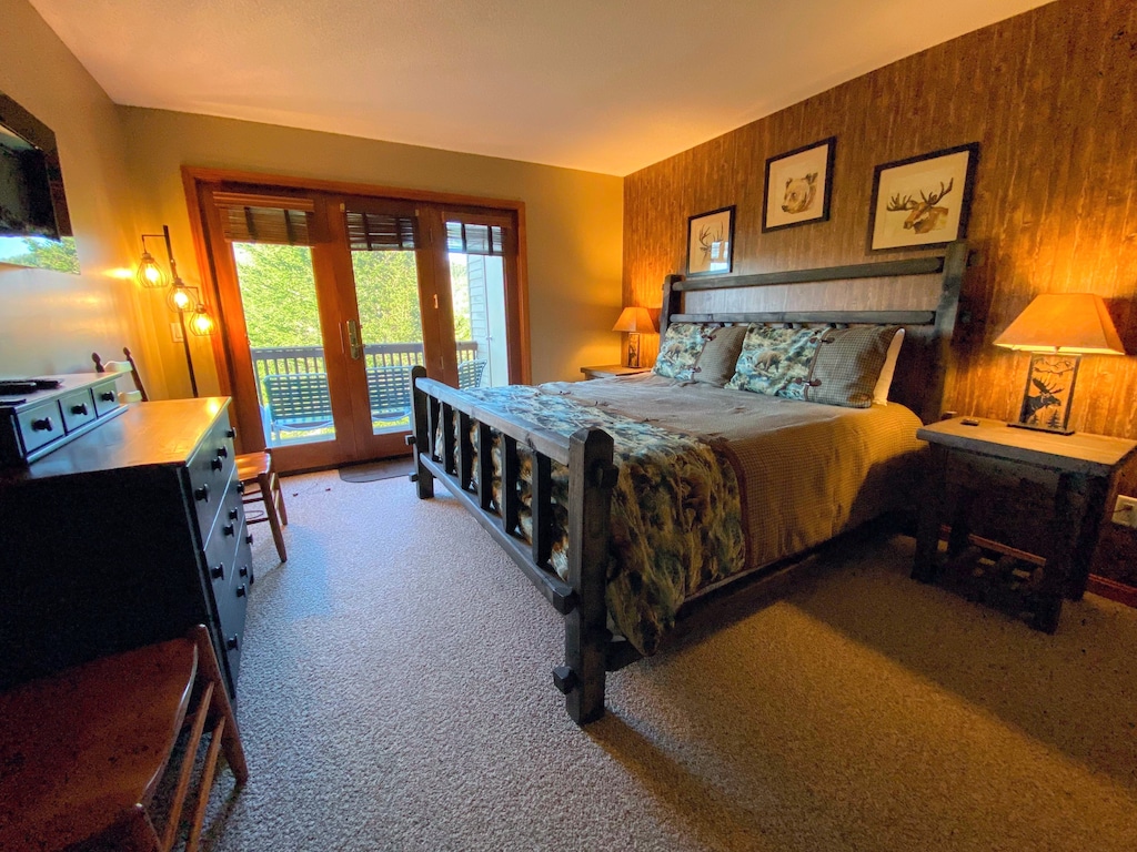 Main level King bedroom with ensuite bath