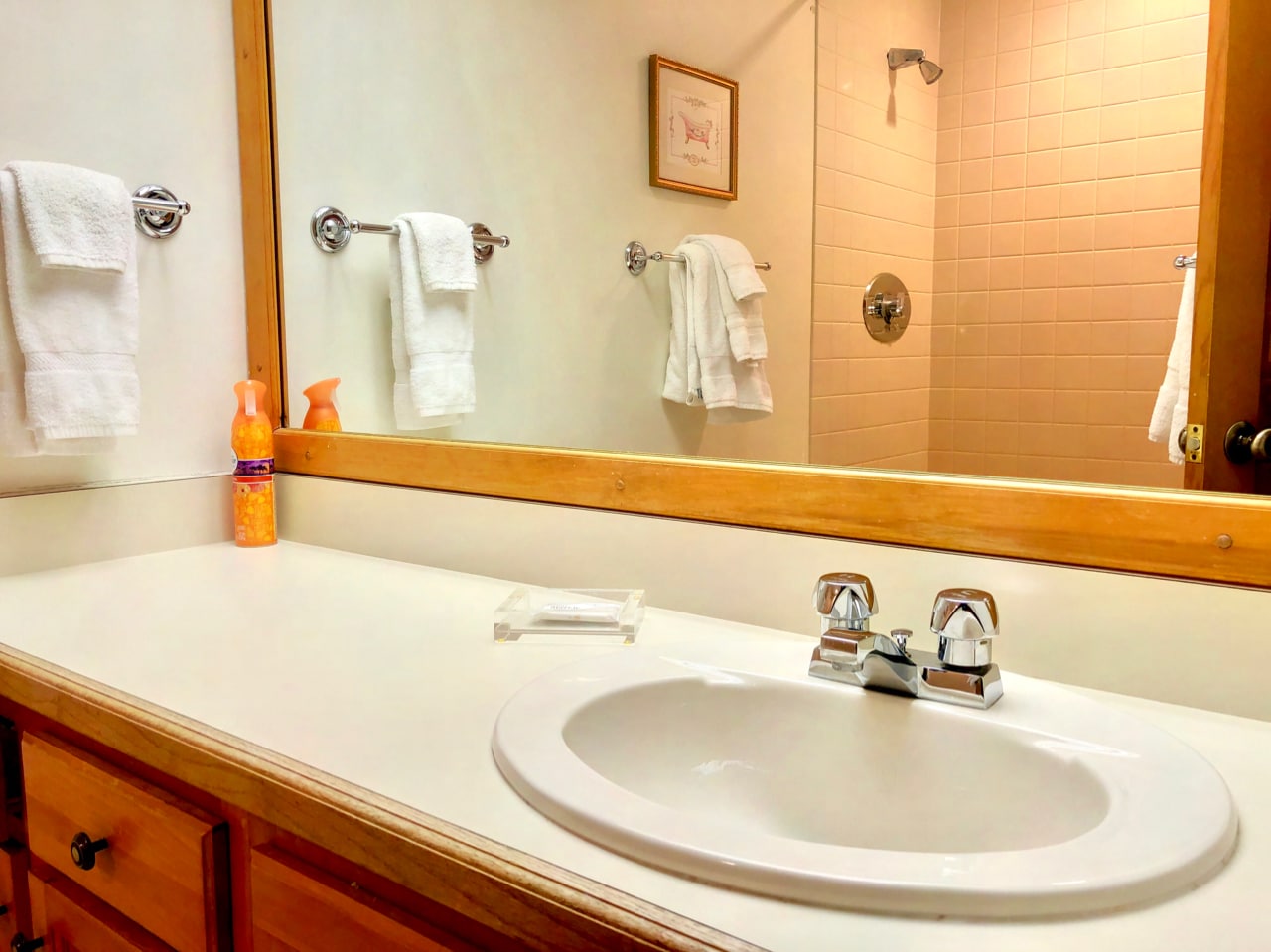 Bathroom #2: Full bath located on the main level.