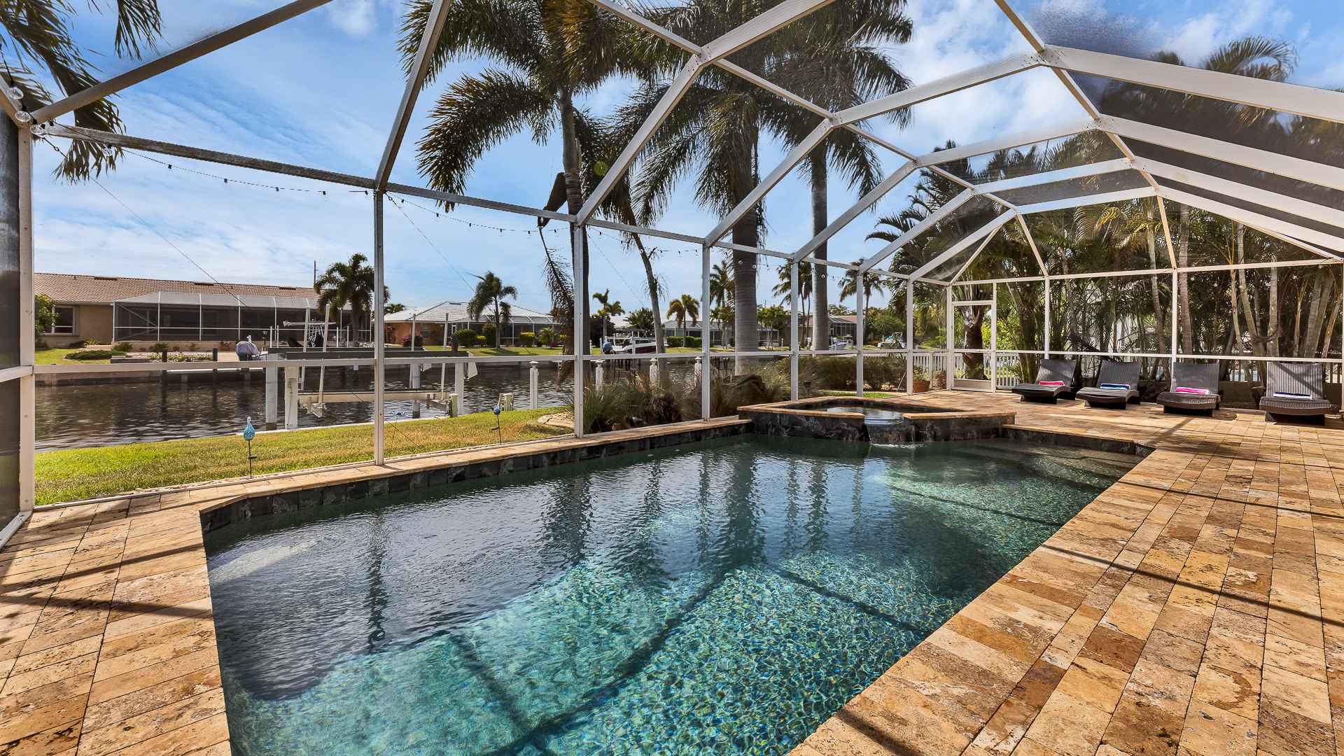 Private Pool/Spa on canal