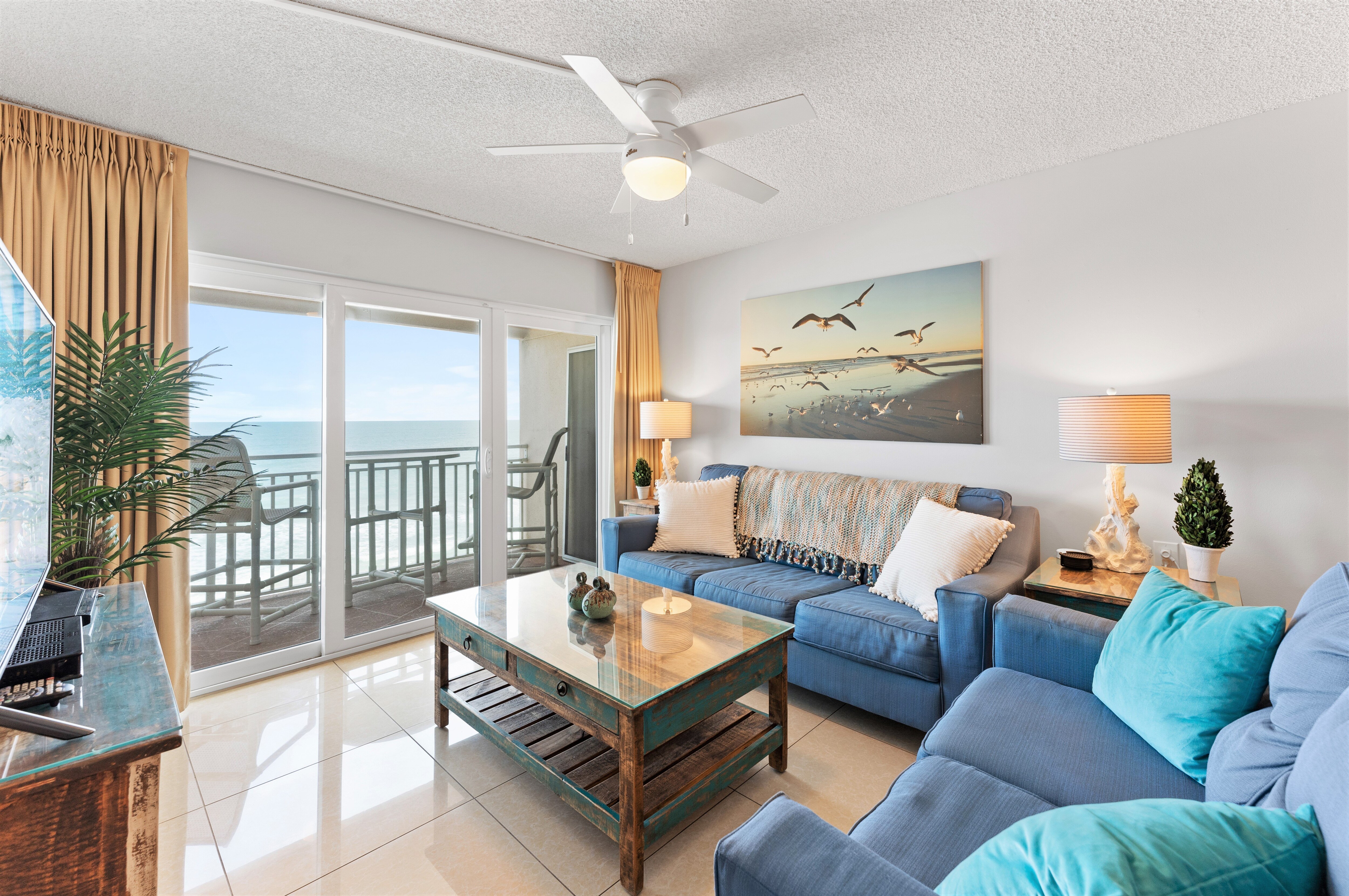 Property Image 2 - Paradise Beach Club 445