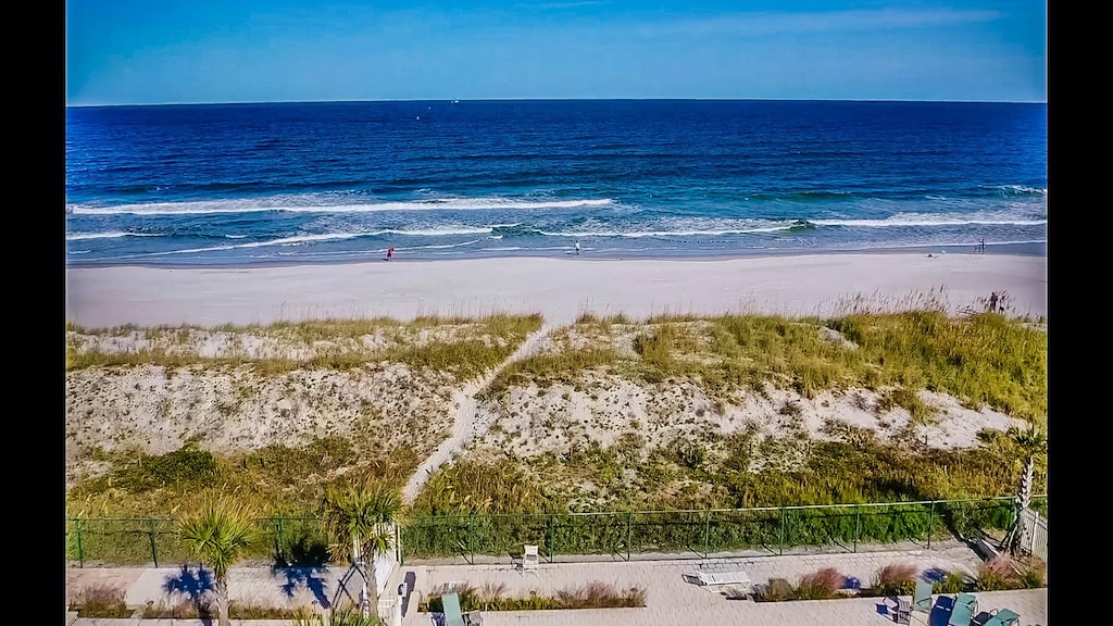 OCEANFRONT COMMUNITY