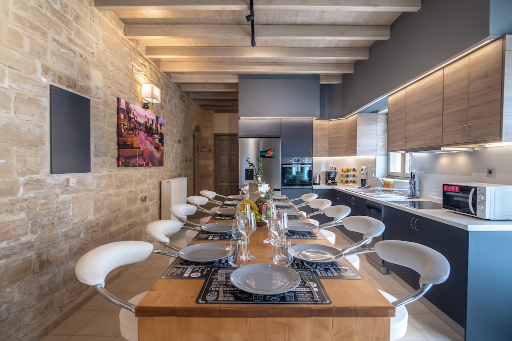 Dining room Area of Renovated Villa, 12 persons, Kids pool, Picturesque village, Rethymno
