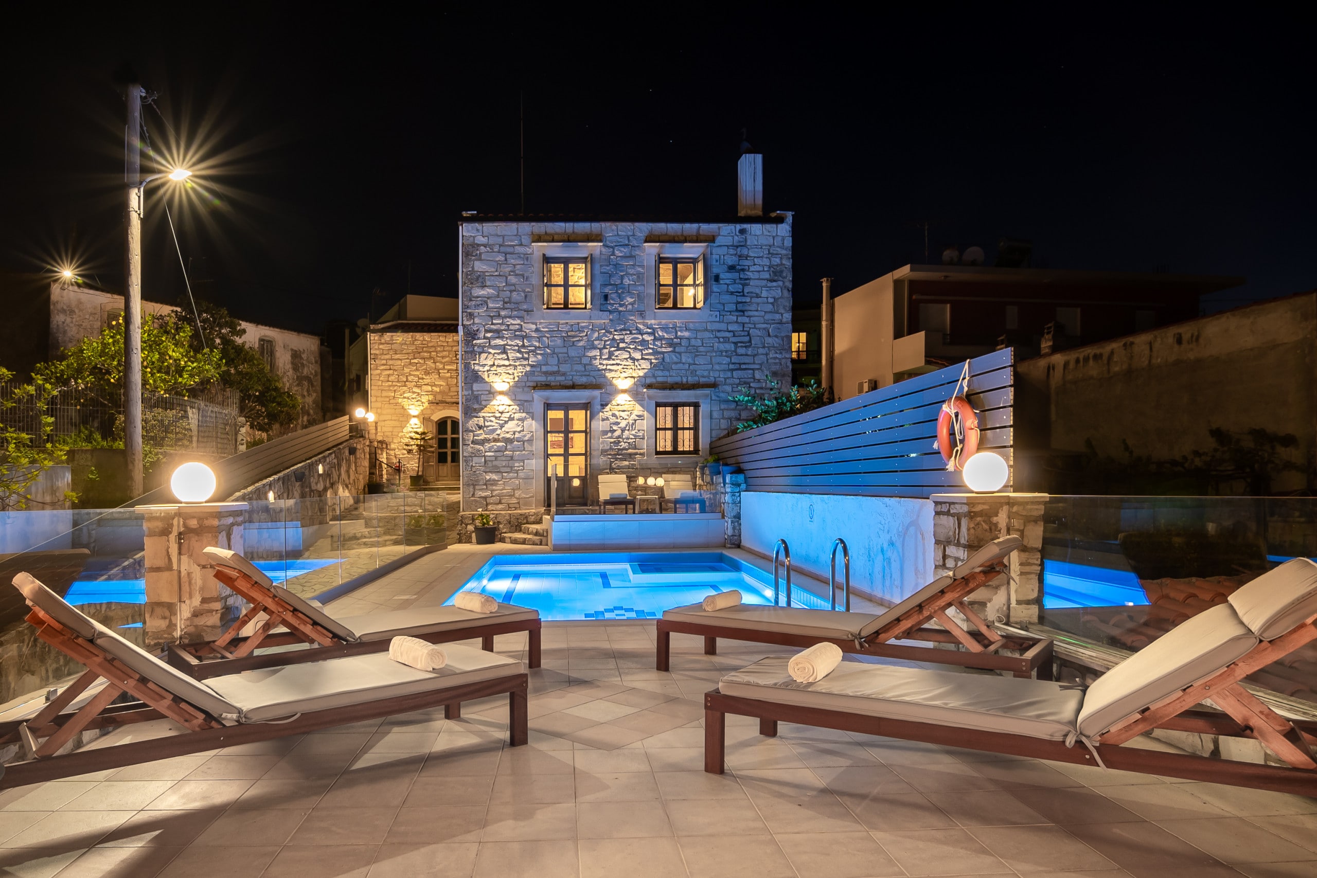 Night View of Renovated Villa, 12 persons, Kids pool, Picturesque village, Rethymno