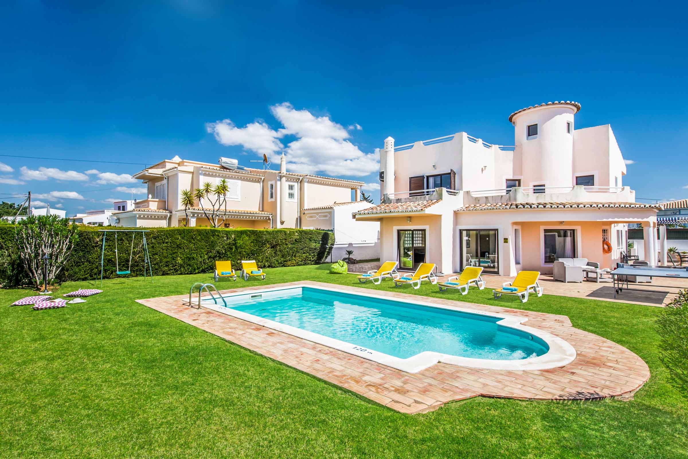 Property Image 1 - Gorgeous Villa with Pool and Traditional BBQ near Gale