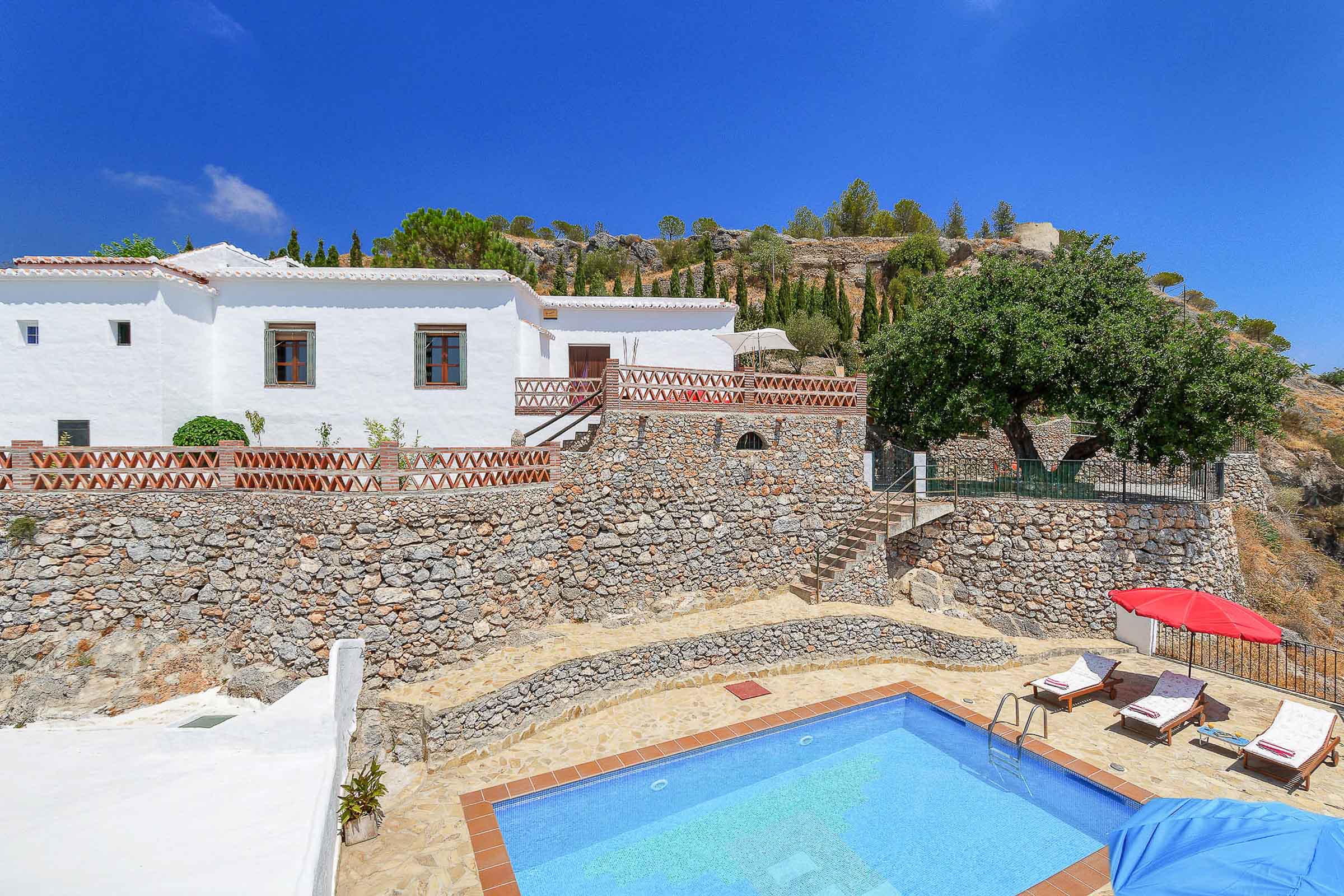 Property Image 2 - Gorgeous Spanish Villa next to the Rustic Countryside