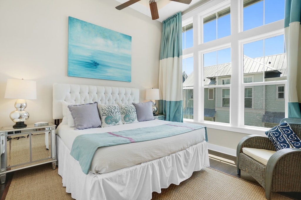 Main Bedroom with King Bed