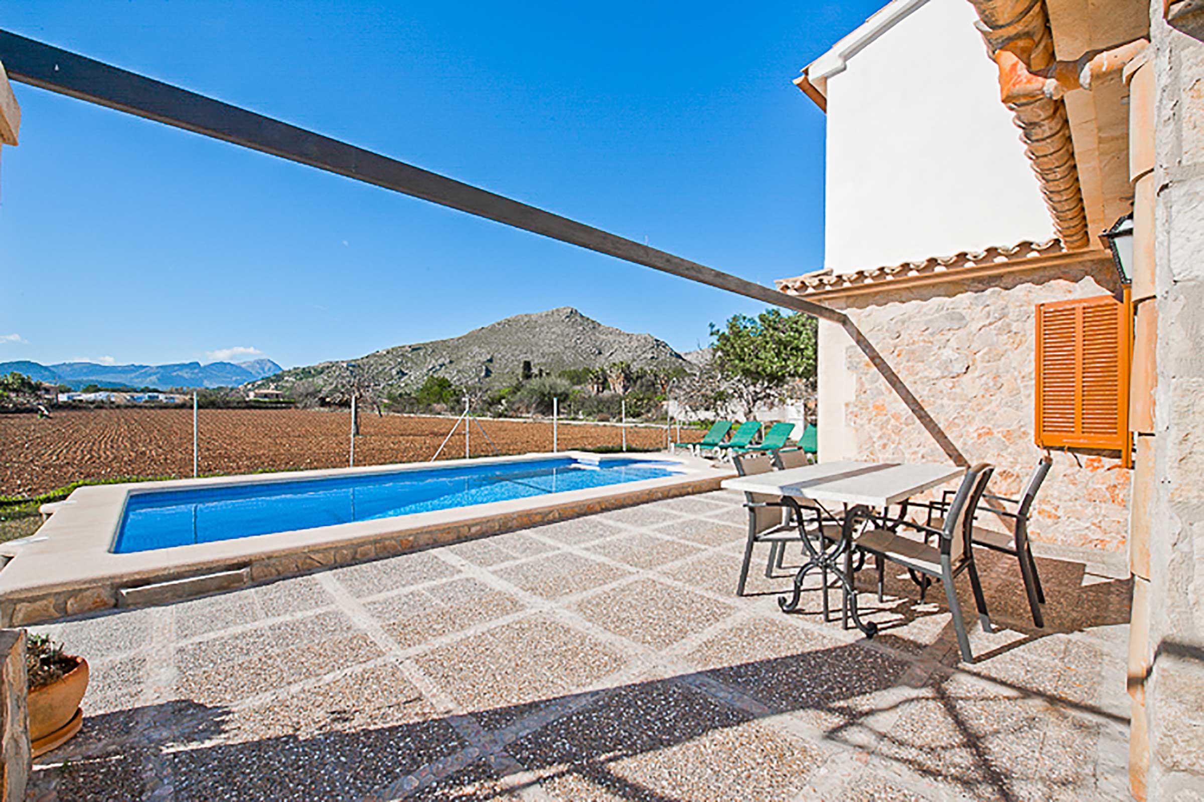 Property Image 2 - Stylish Country Villa with Magnificent Mountain Views