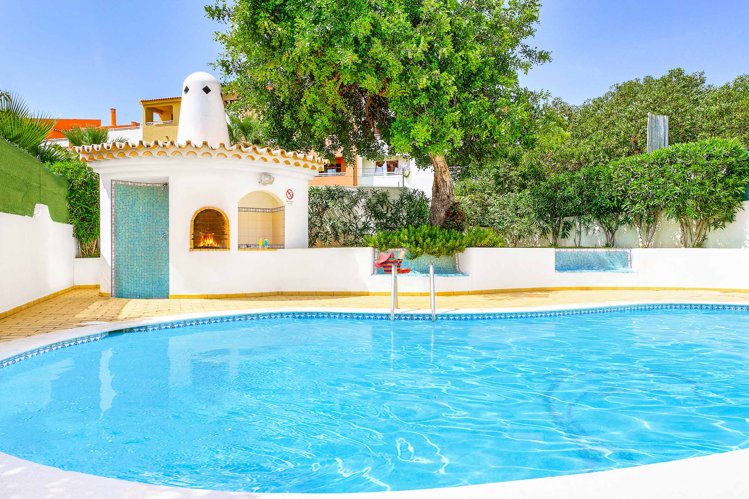 Property Image 2 - Amazing Traditional Villa with Sunny Pool and Terrace