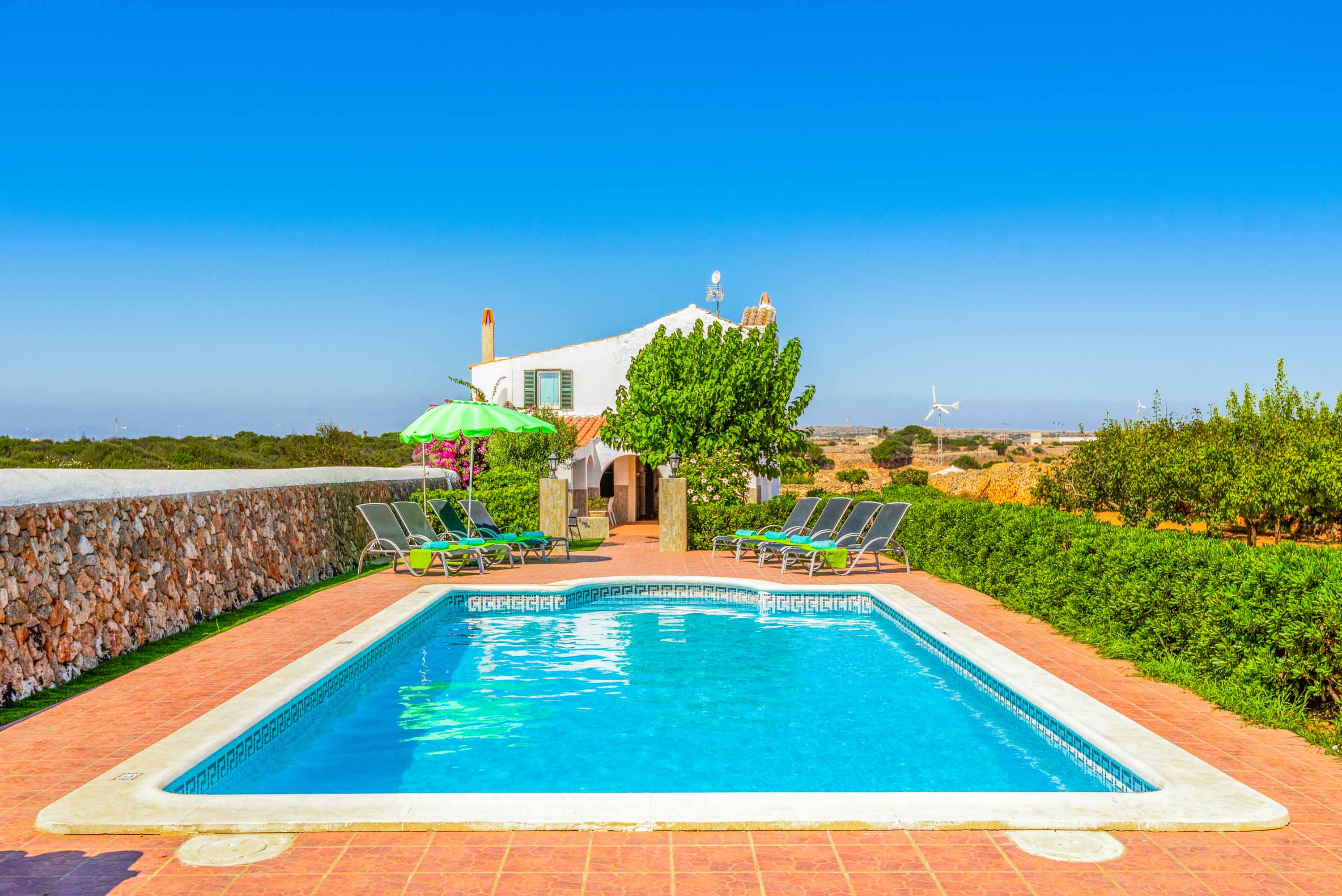 Property Image 1 - Tranquil Holiday Villa with Beautiful Garden and Pool