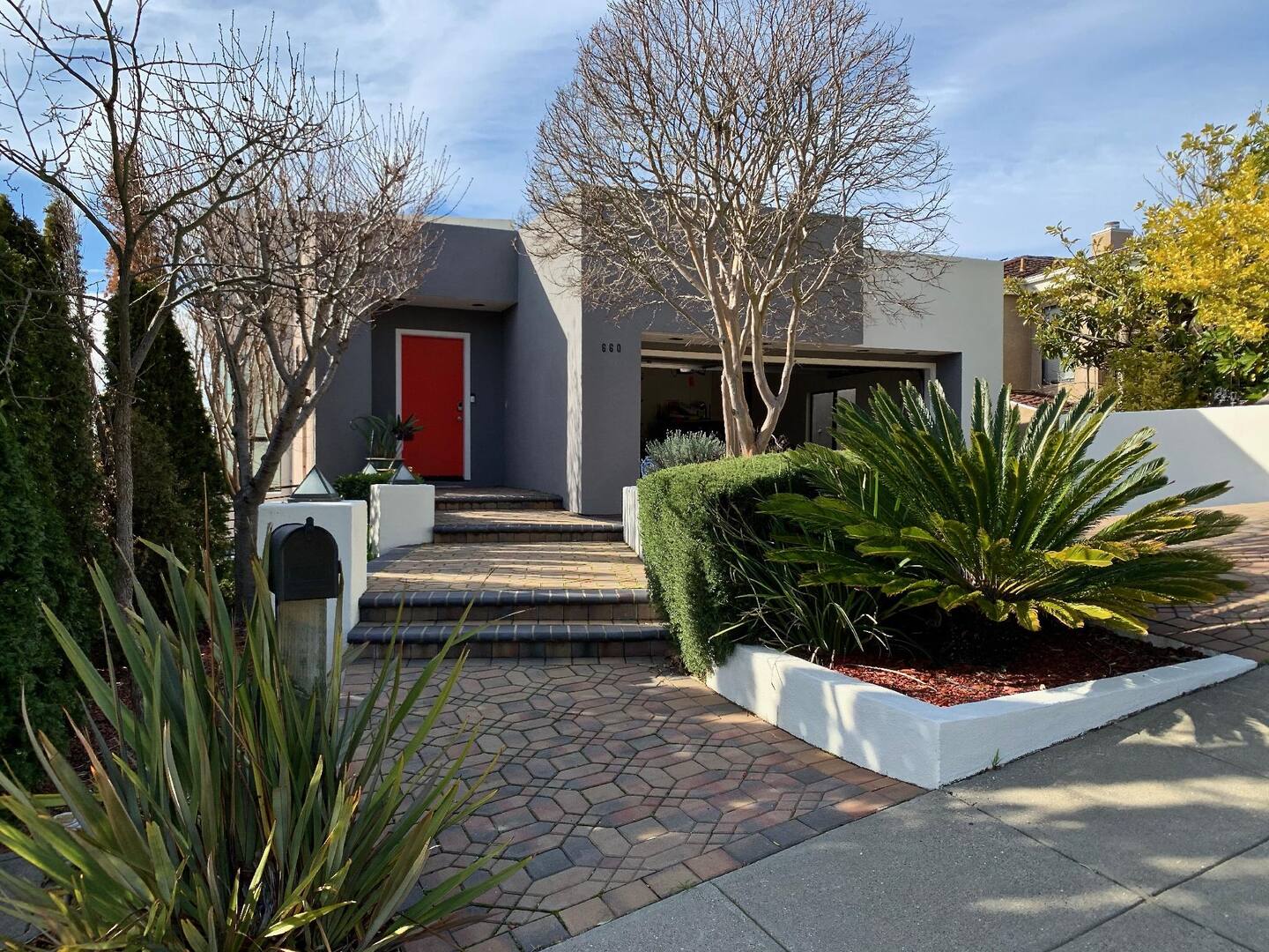 Claremont Hills 3 bedroom home with stunning views overlooking San Francisco Bay