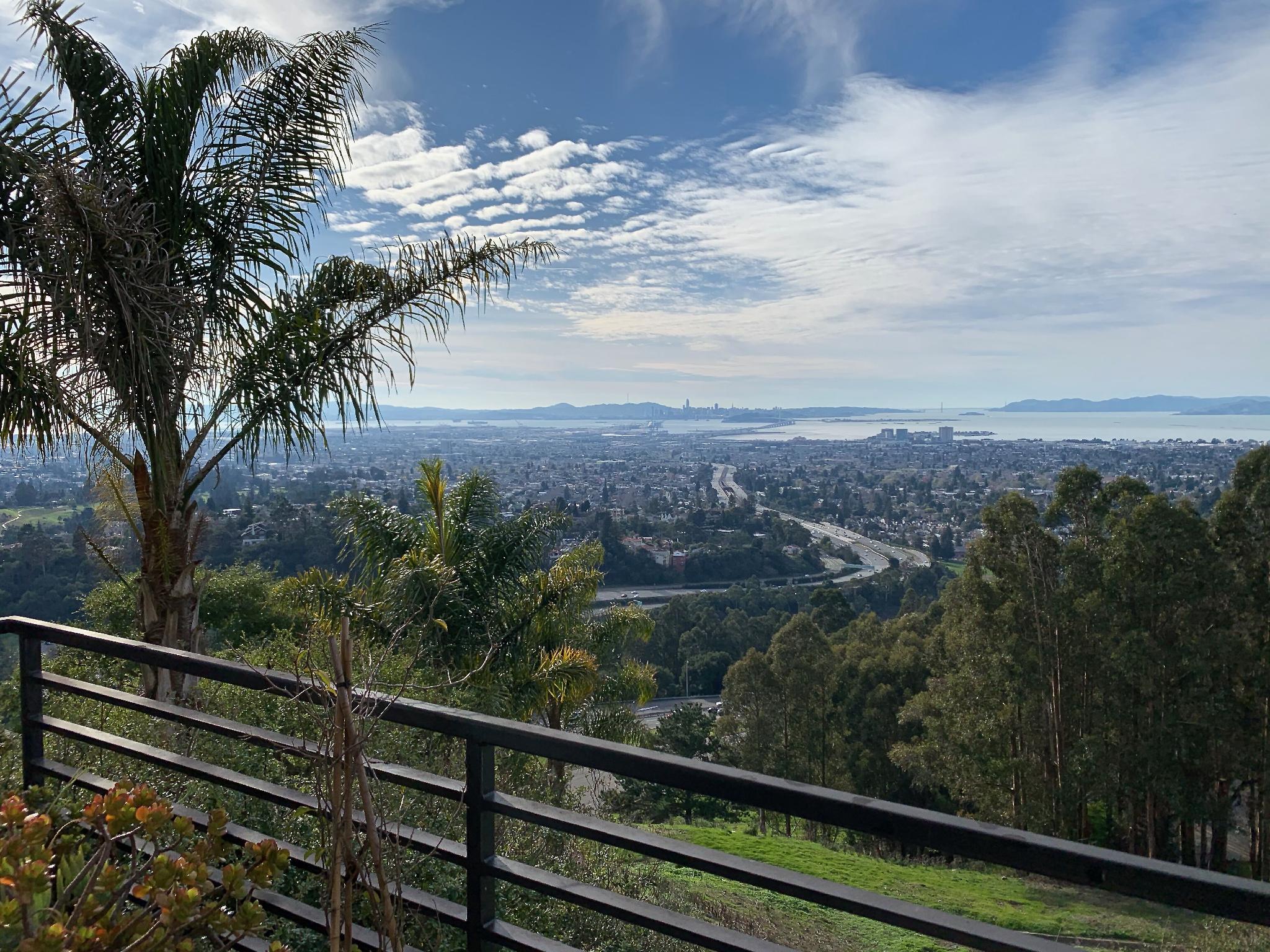 Property Image 2 - Claremont Hills 3 bedroom home with stunning views overlooking San Francisco Bay