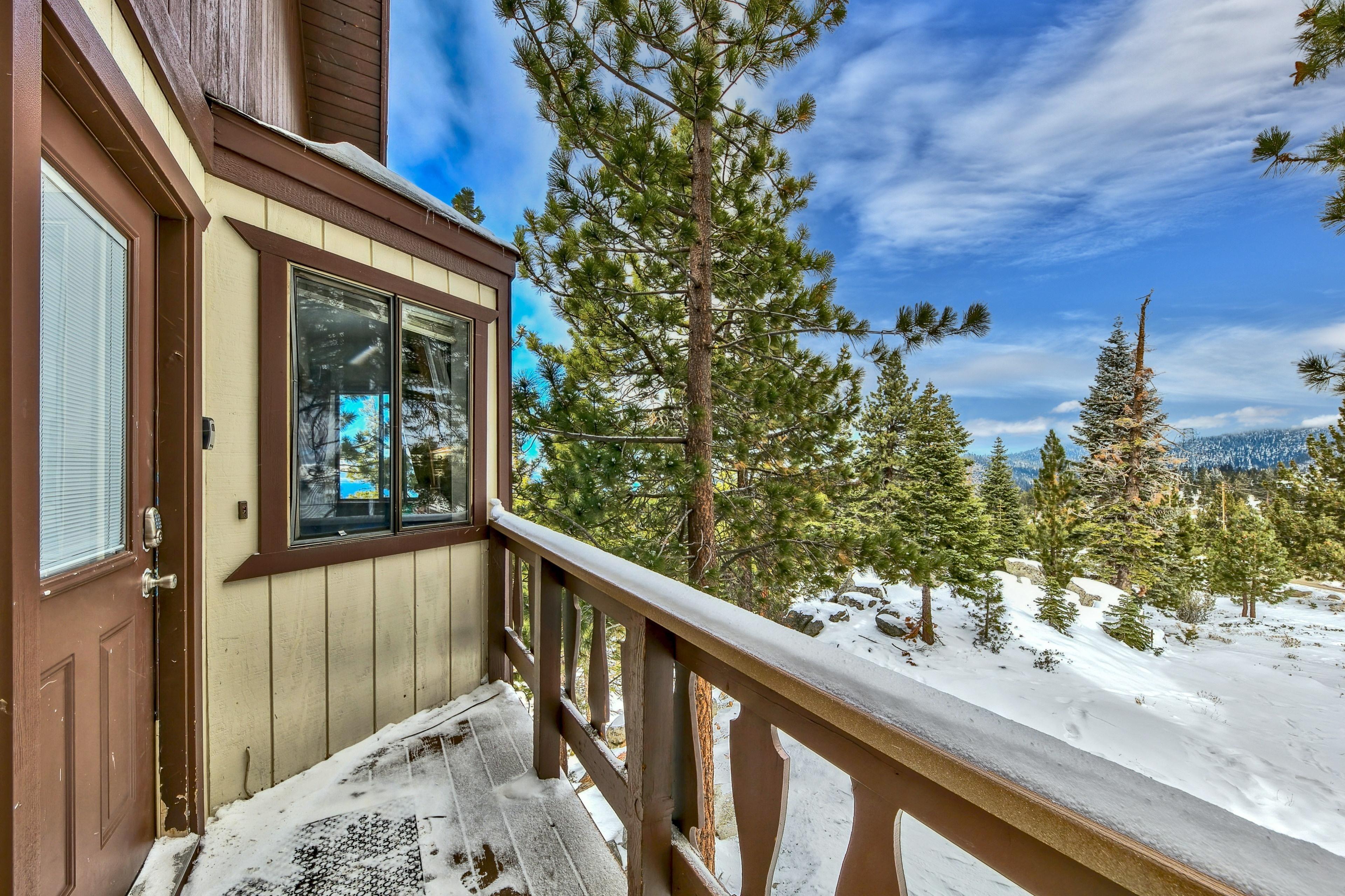 Property Image 2 - Mv17 amazing lake view & spacious 2 bedroom ski cabin with hot t