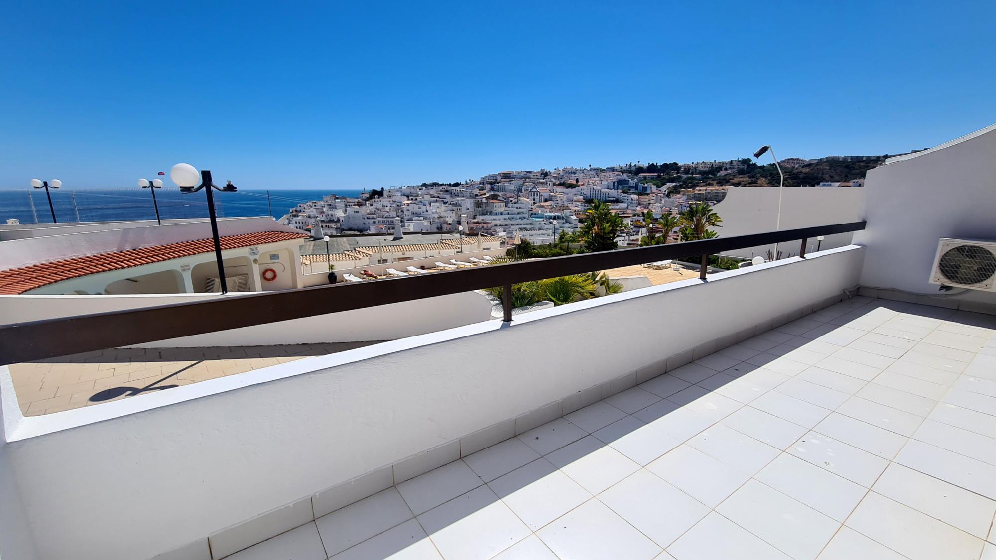 Property Image 1 - Albufeira  Sea Balcony  11 