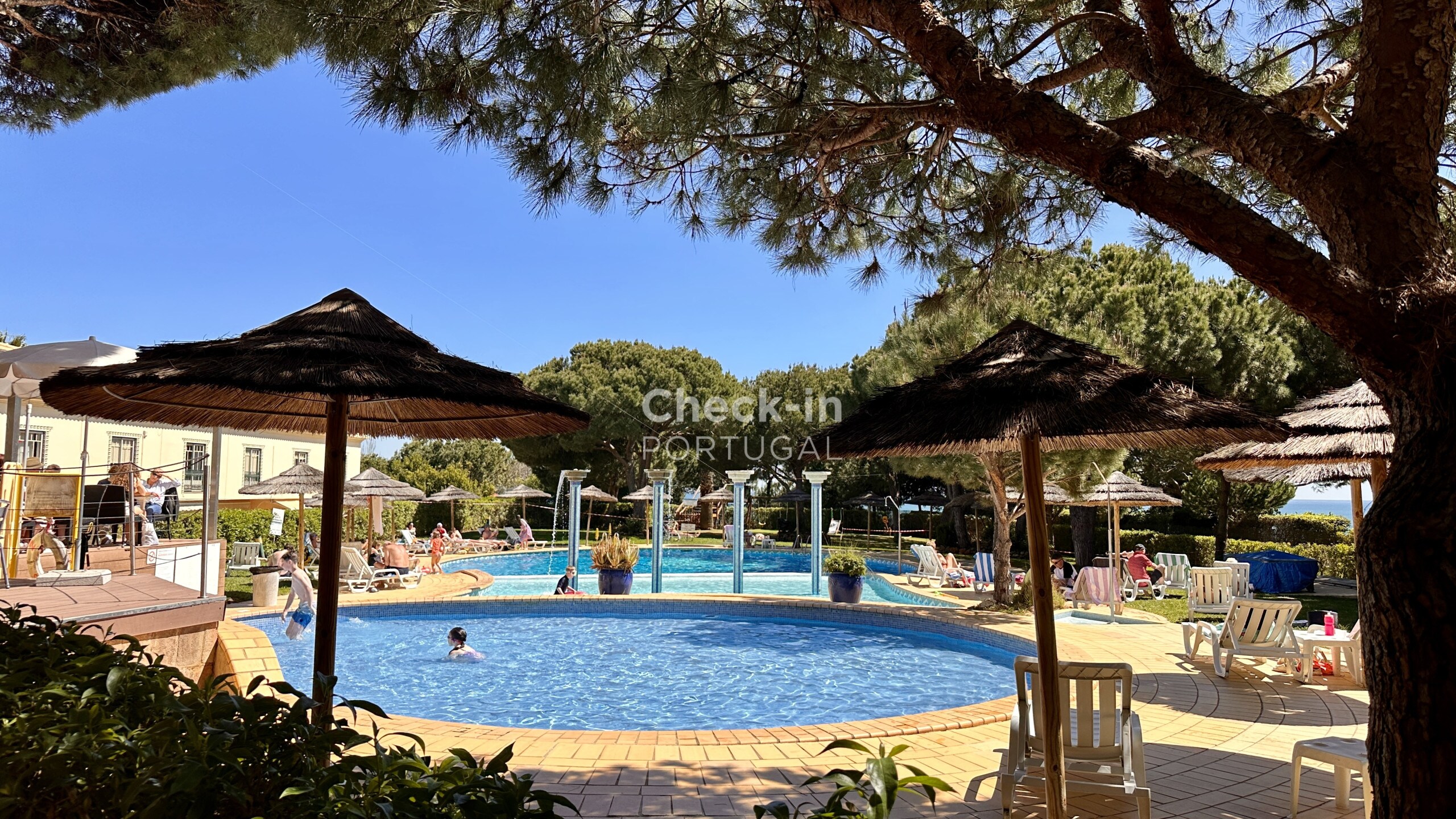 Apartment with 1 bedroom in Albufeira near the beach with shared pool and close to all amenities