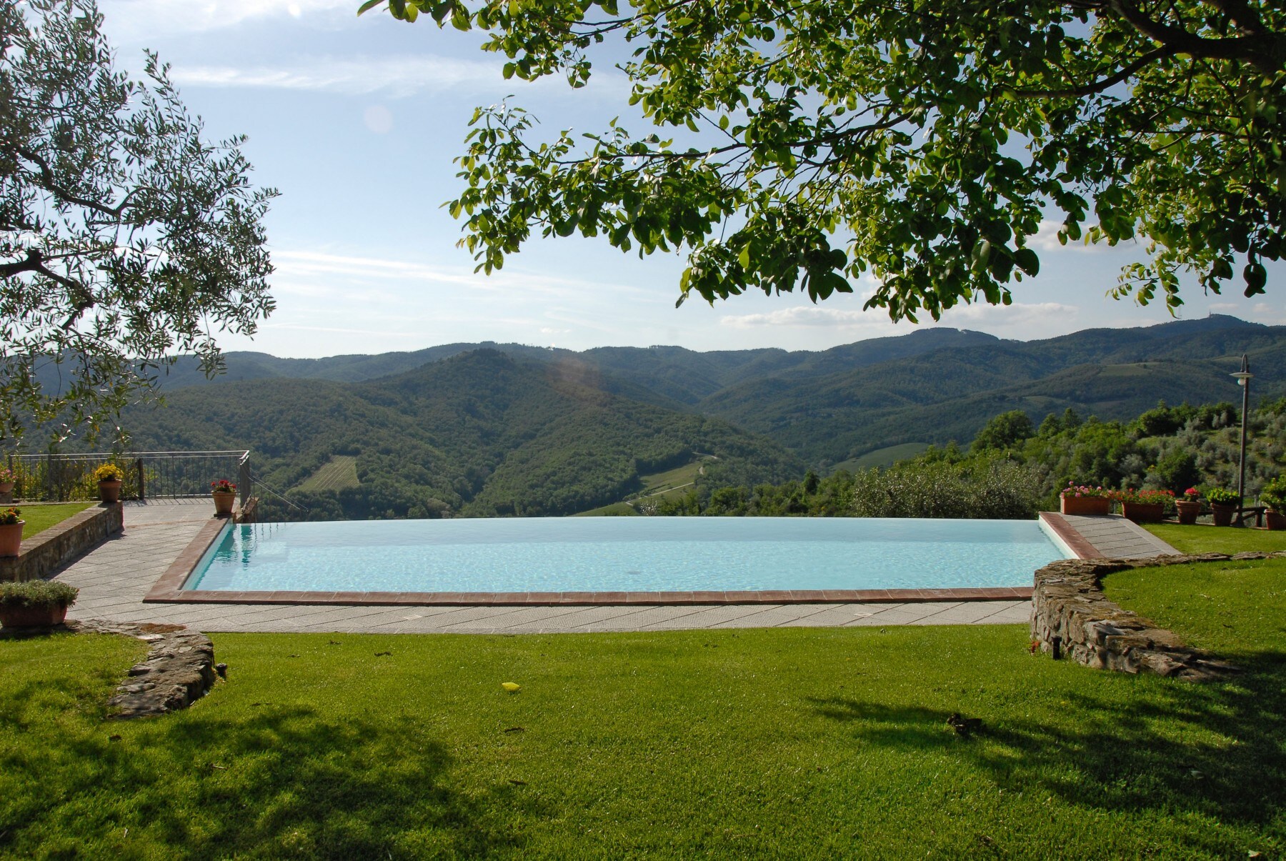 Property Image 1 - Farmhouse with Infinity Pool and Countryside Views