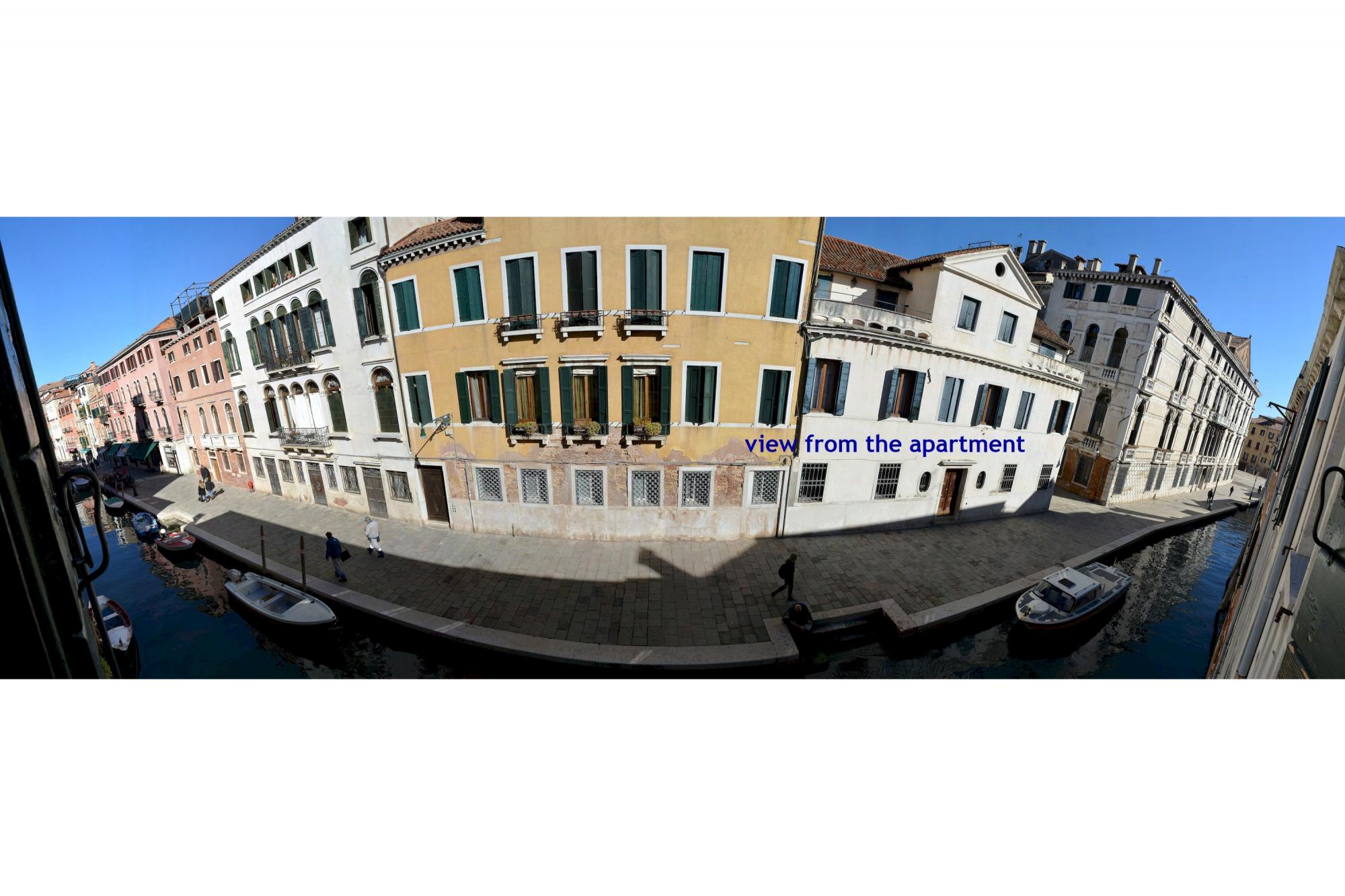 Property Image 1 - Delightful Pristing Apartment with Sunny Canal Views