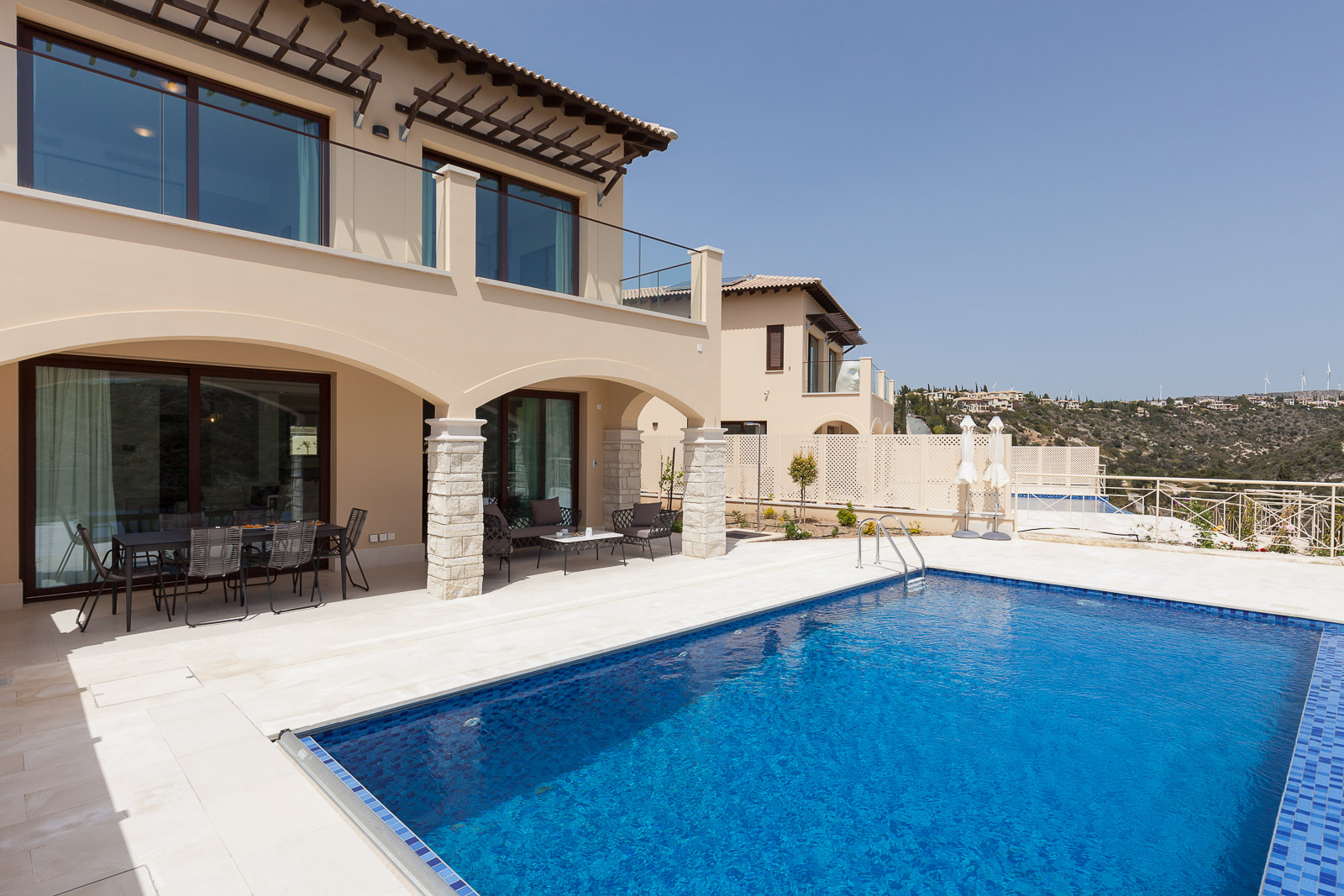Property Image 2 - Superb 3 Bedroom Elite Junior Villa Pool and sea views