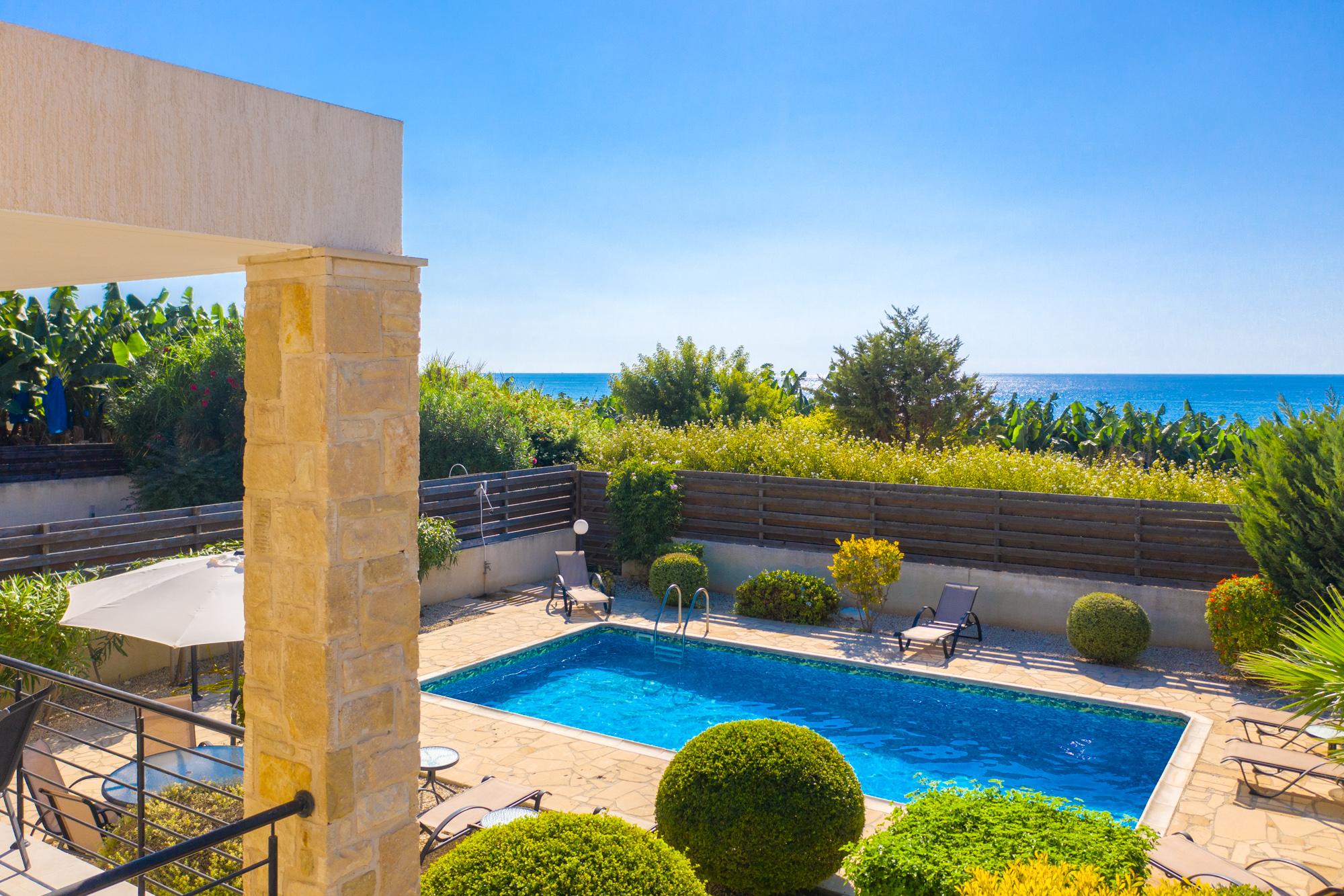 Property Image 2 - Exclusive Chic Villa with Fantastic Sea Views Property Image 2 - Exclusive Chic Villa with Fantastic Sea Views
