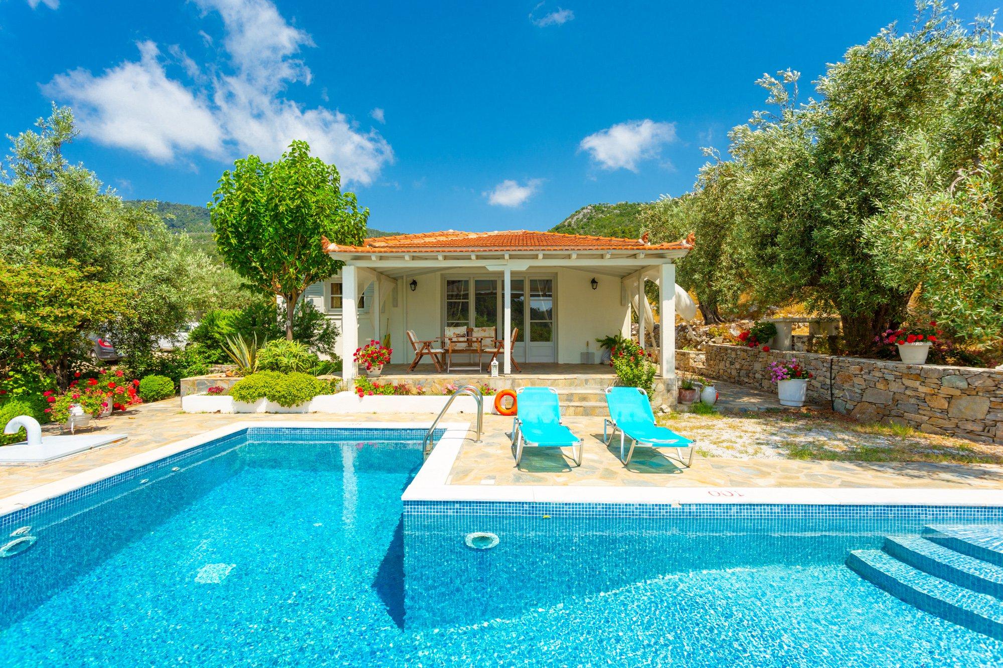 Property Image 2 - Secluded Large Villa with Pool on Terrace