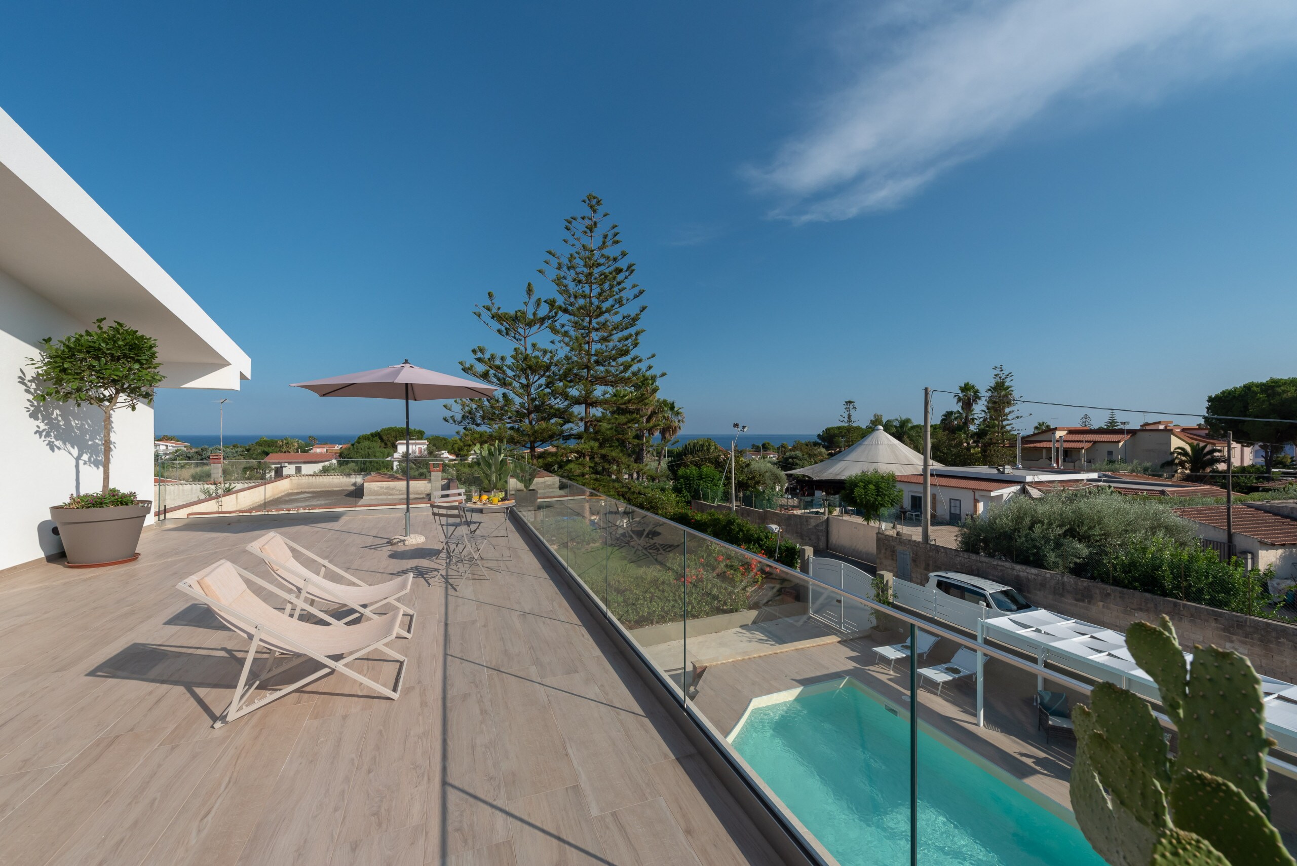 Property Image 2 - Contemporary Splendid Villa with Panoramic Sea views