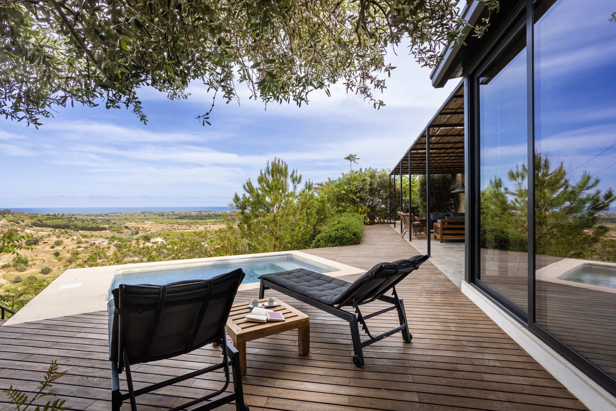 Property Image 1 - Charismatic Villa with Irresistible Landscape Views