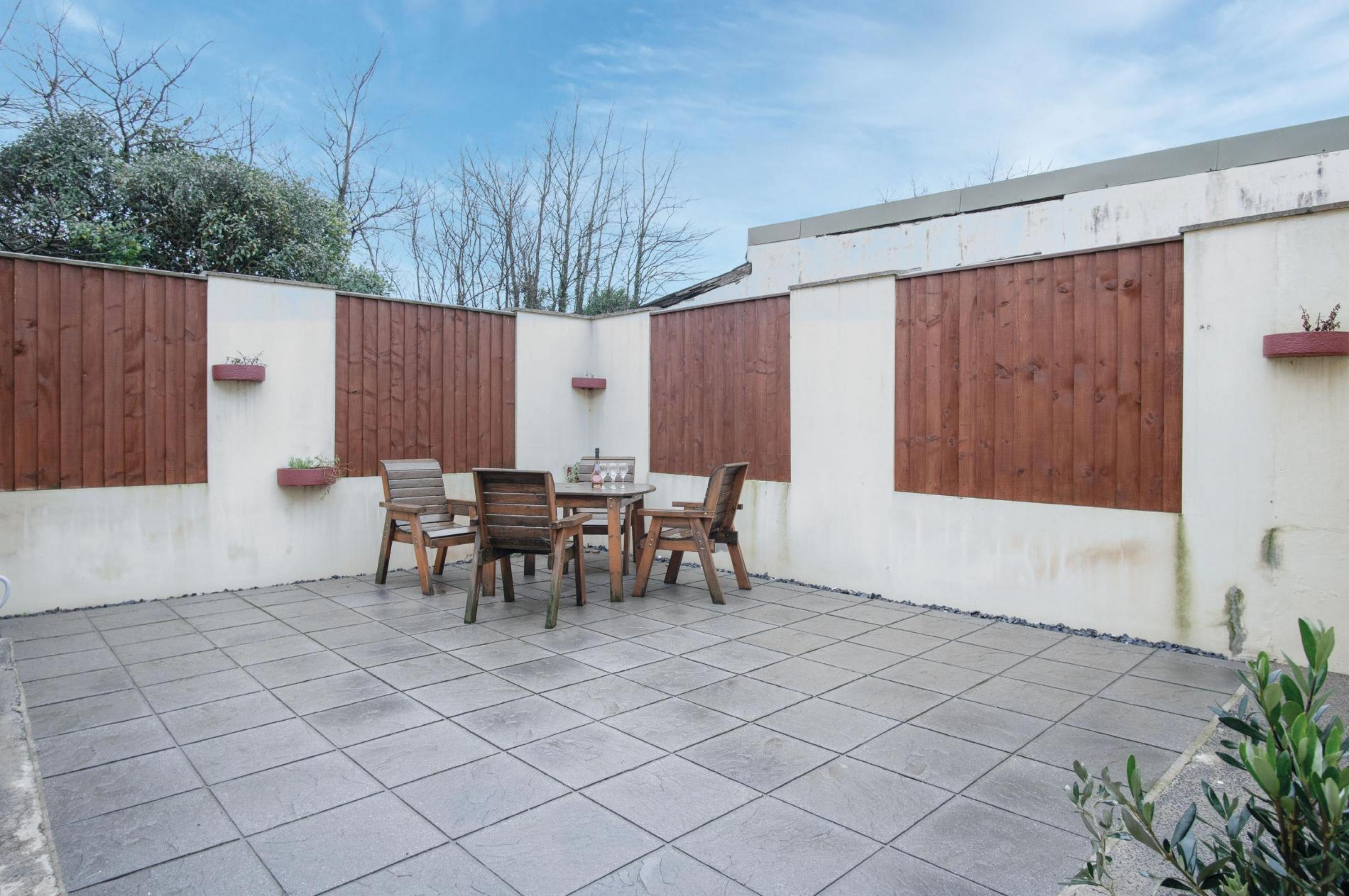 Property Image 1 - Lovely Traditional Cottage with Enclosed Courtyard