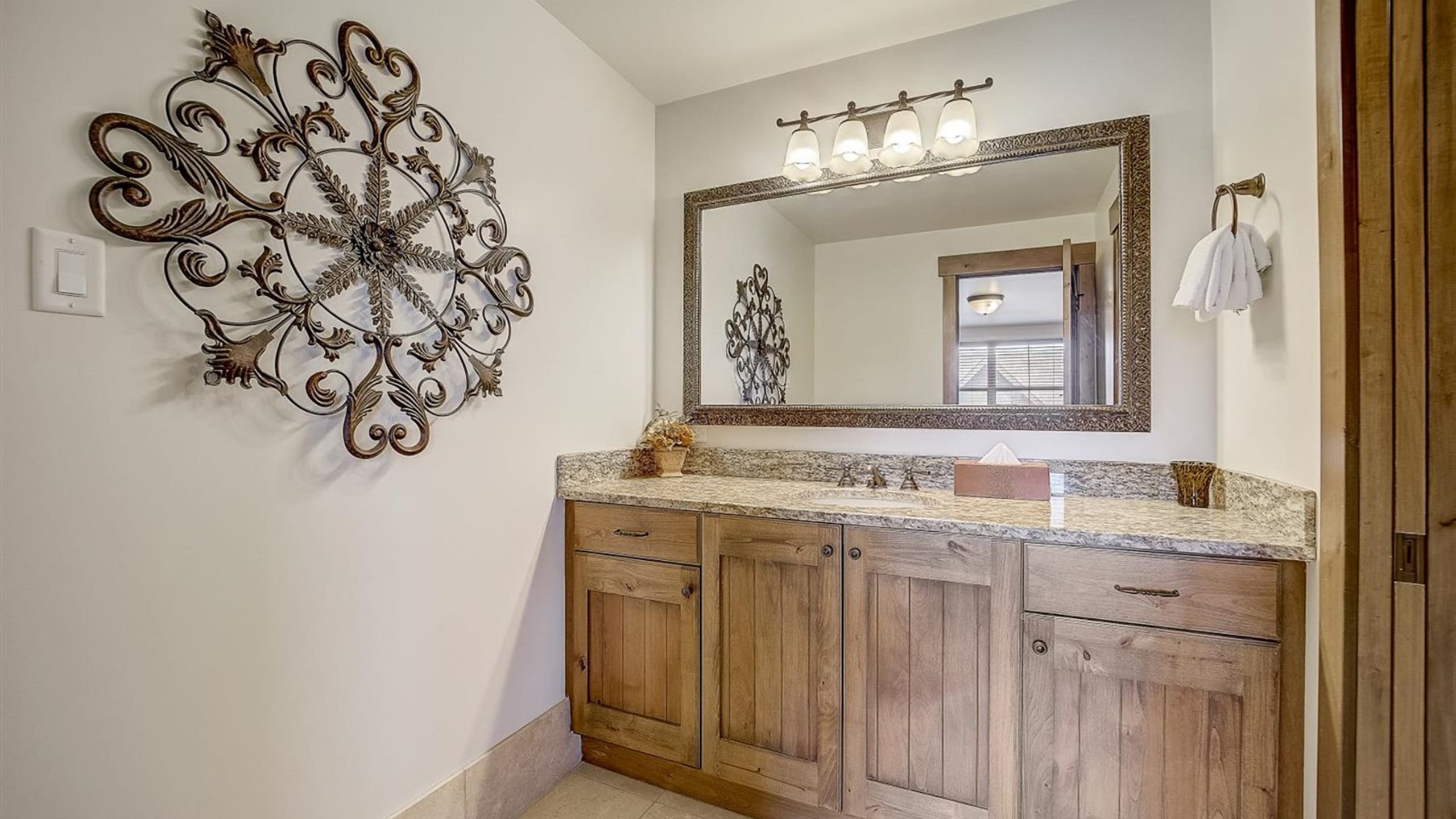 Ensuite bathroom area. Ensuite bathroom area.