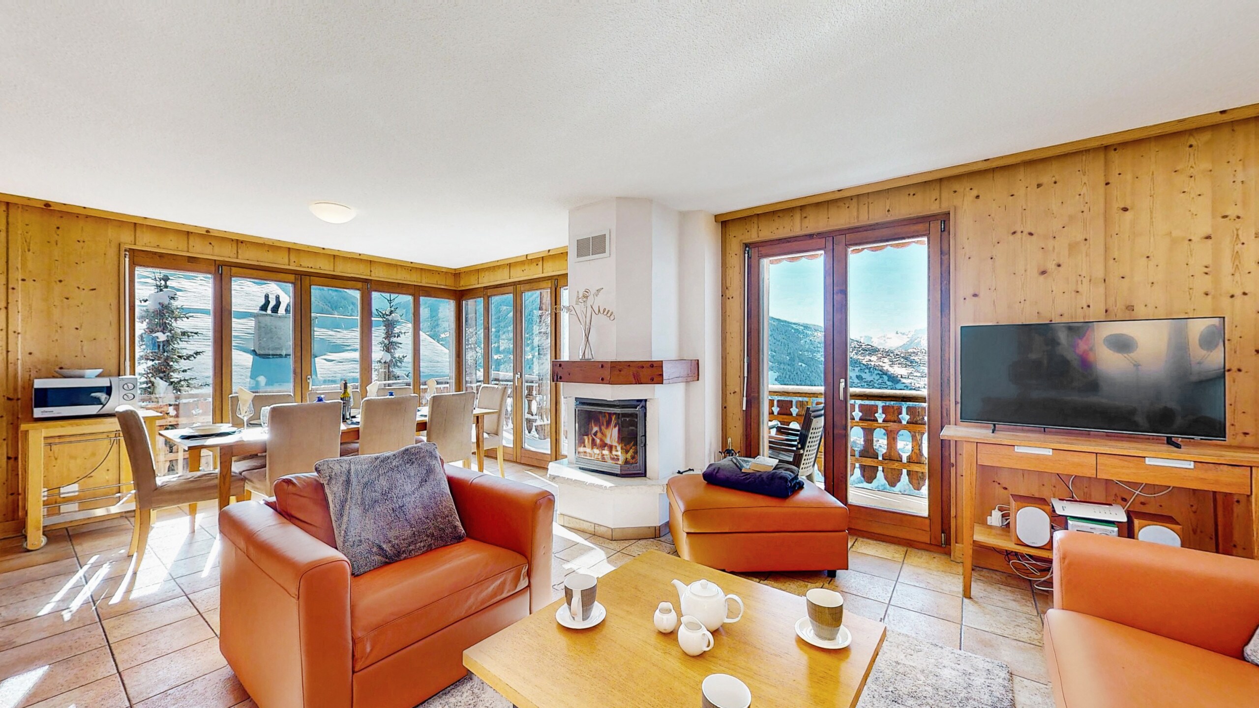 Property Image 1 - Peaceful Luxury Flat with Scenic Views and Fireplace 