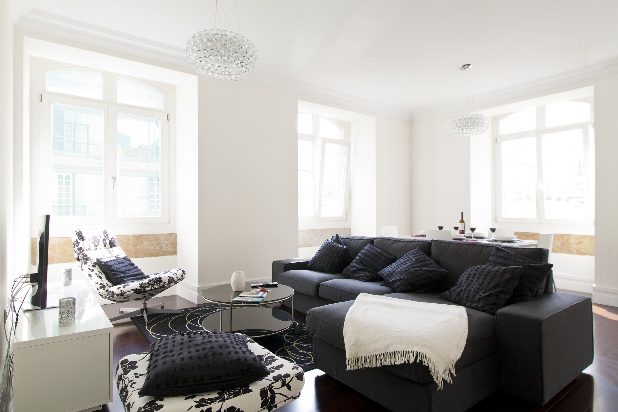 Property Image 1 - Elegant Spacious Apartment in the Heart of Lisbon