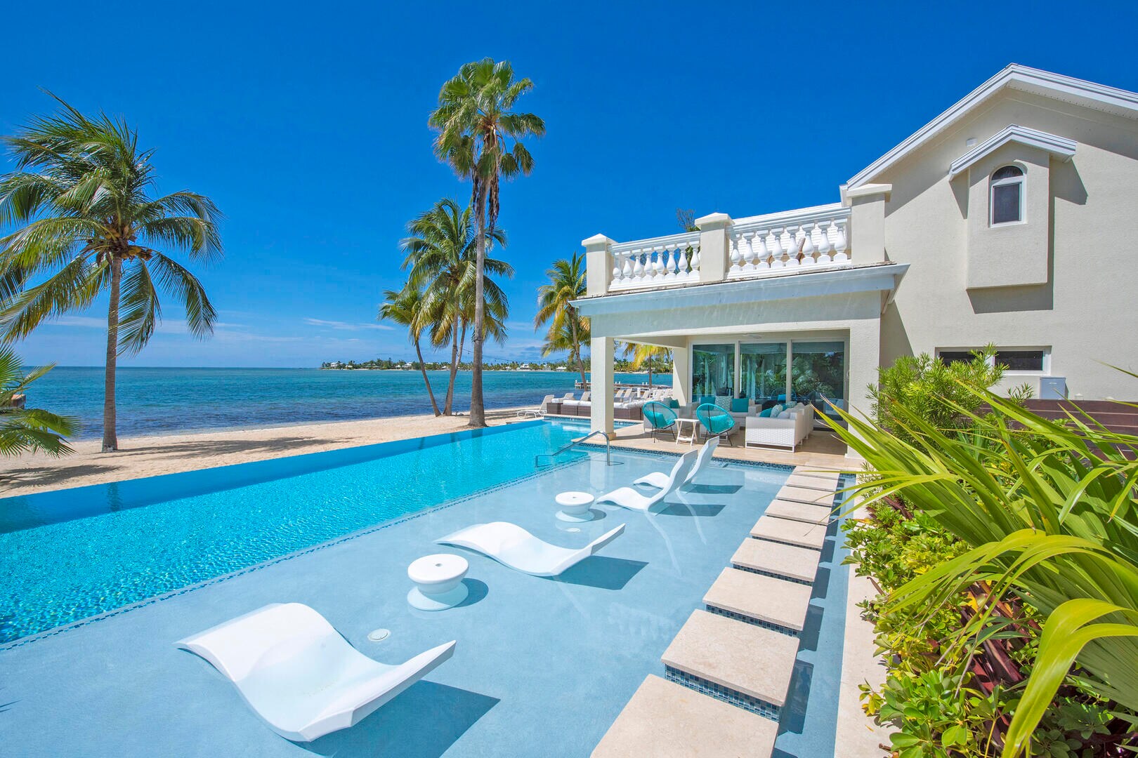 Property Image 1 - Marvelous Oceanfront Villa with Infinity Pool and Patio