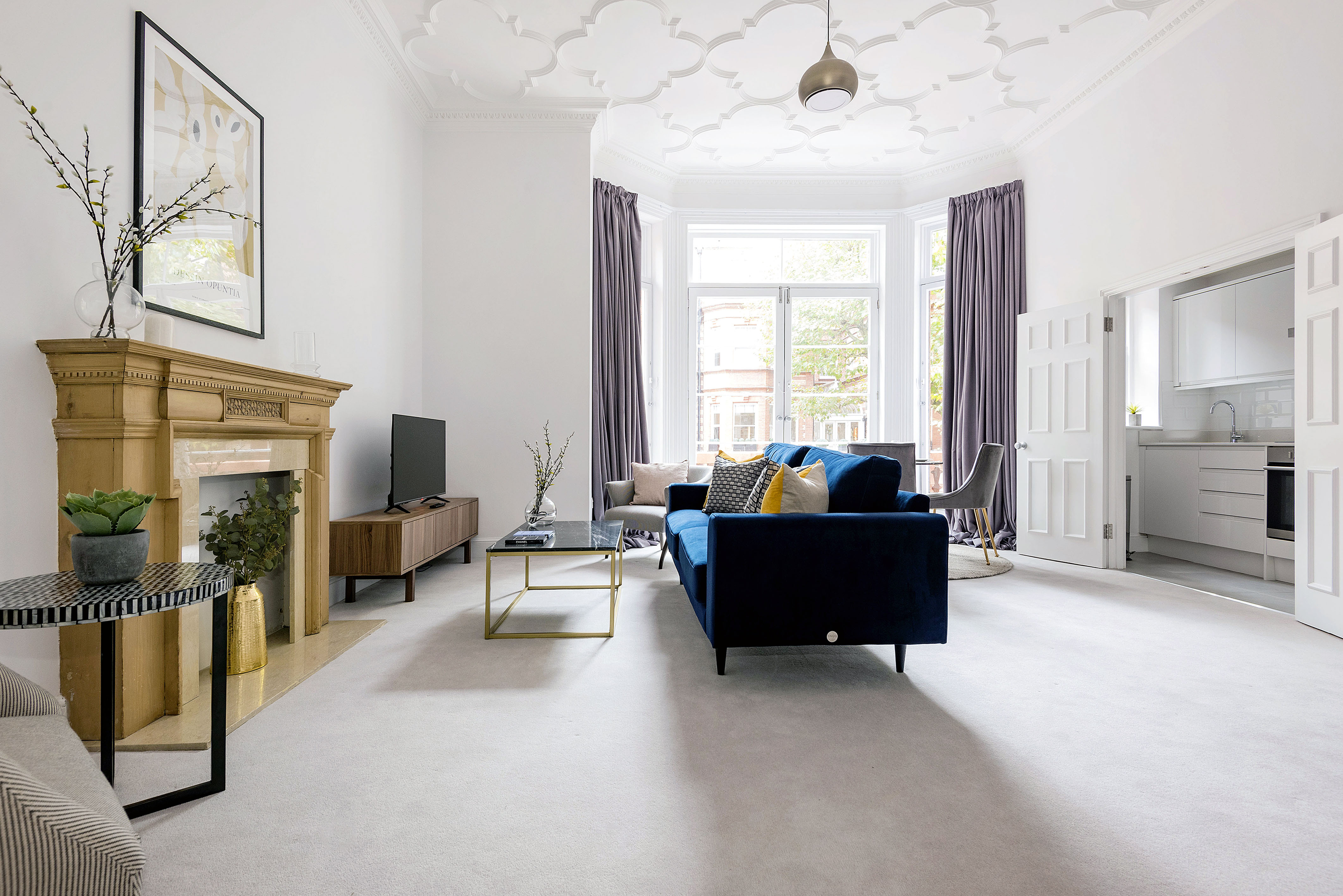 Property Image 1 - The Ebury Suite next to Sloane Square