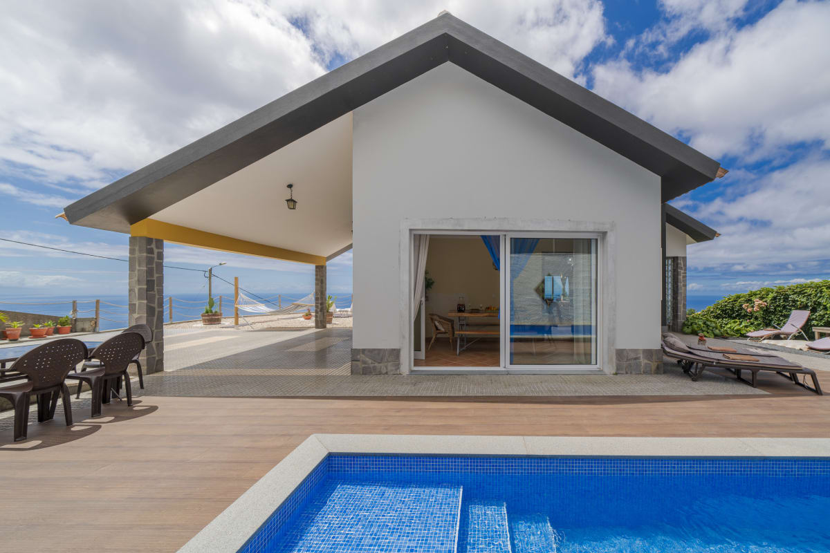 Property Image 2 - Exclusive Sea View Villa with a Spacious Balcony