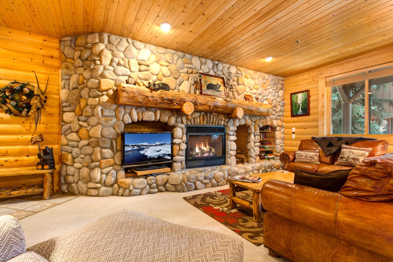 Property Image 1 - BBL-251 Cozy 2Bdrm chalet, walk to Deer Valley and slopes, hot tub!