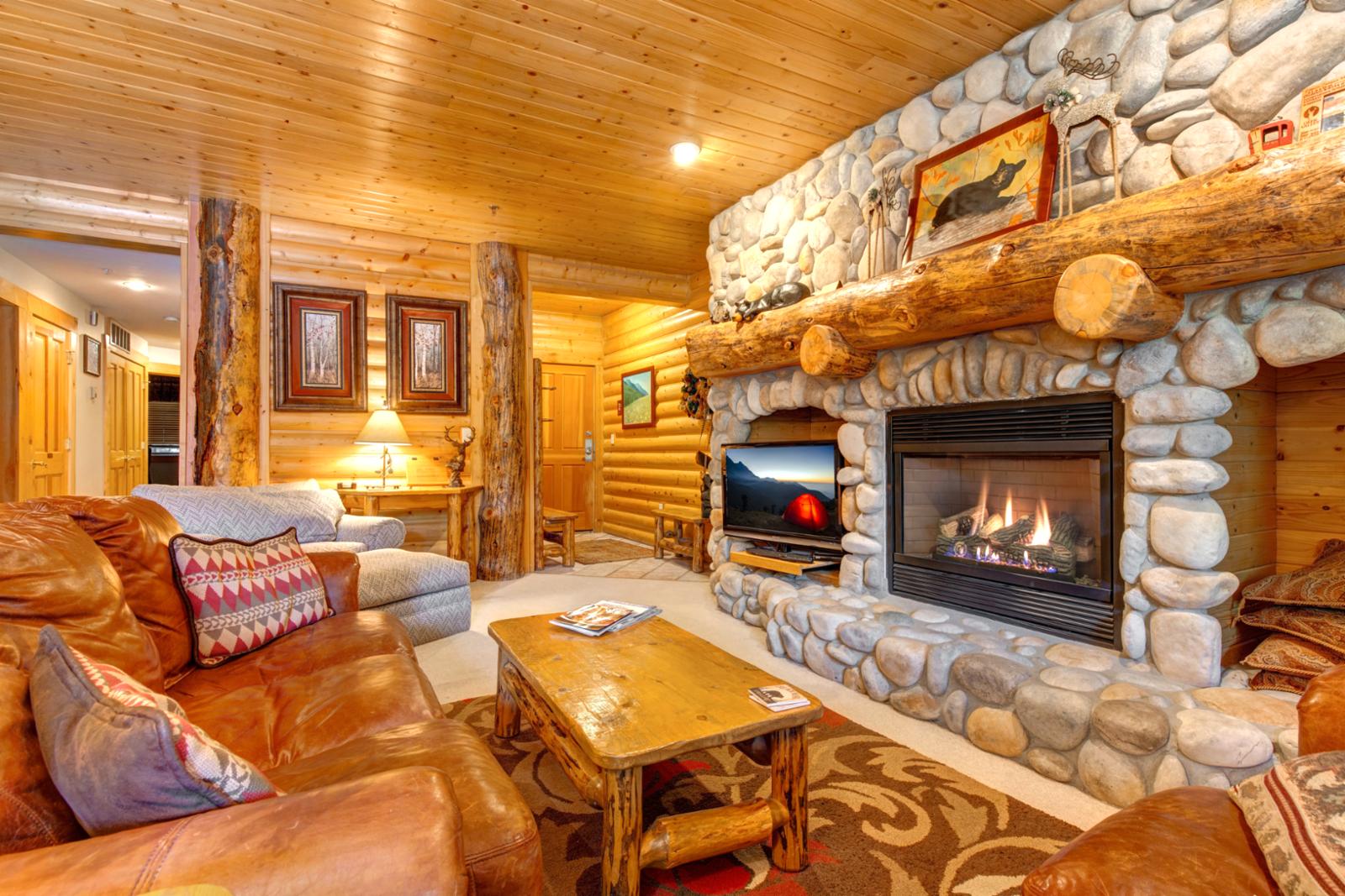 Property Image 1 - BBL-251 Cozy 2Bdrm chalet, walk to Deer Valley and slopes, hot tub!