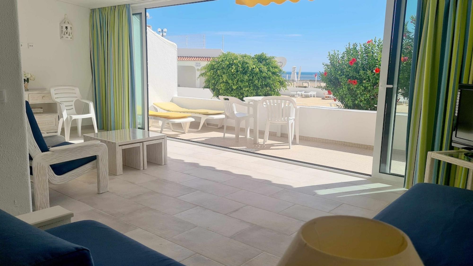 Property Image 1 - Albufeira  with terrace  sea views  5 min to beach  21 