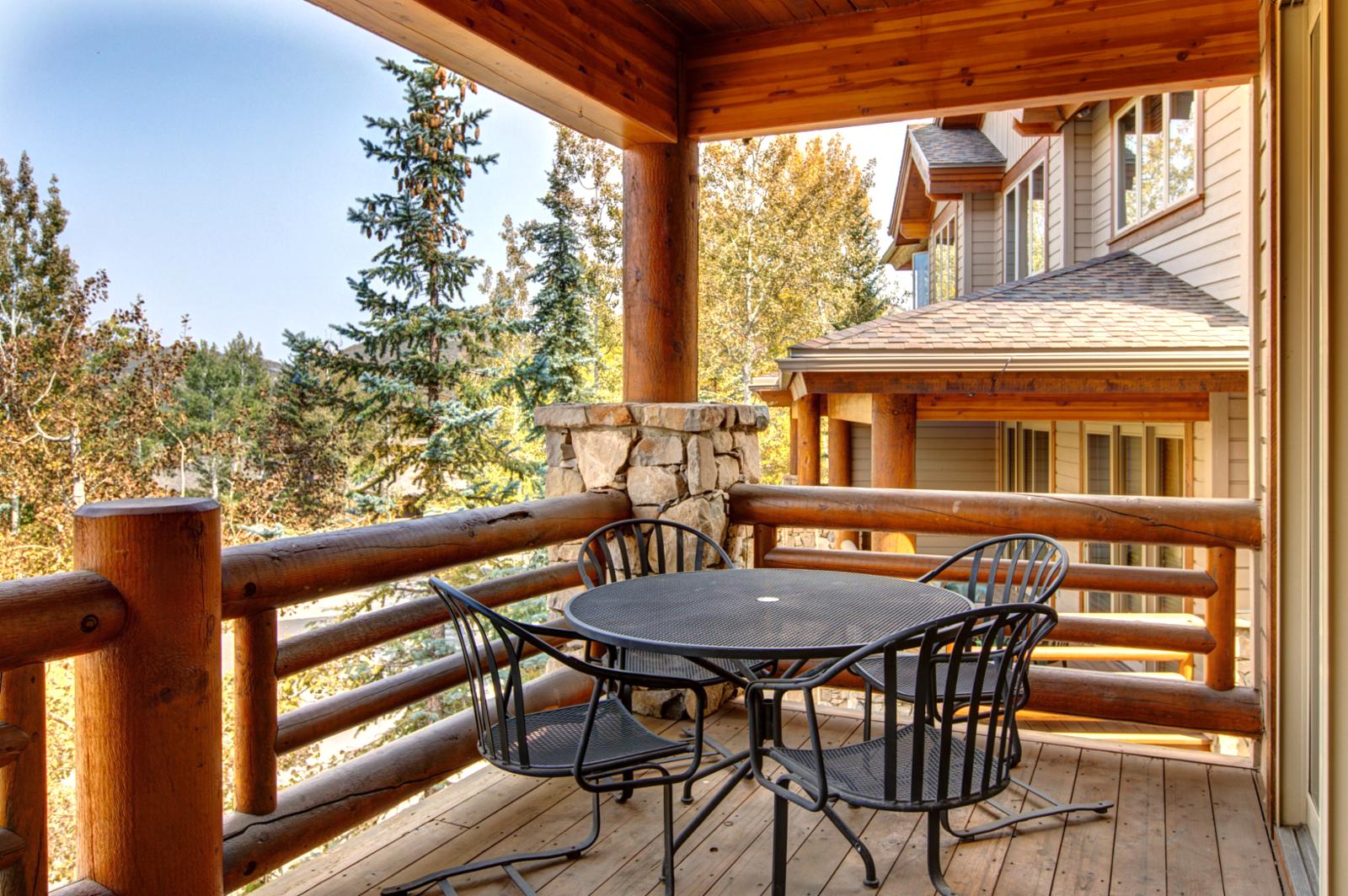 Property Image 2 - ITT-22 Large 4Bdrm, 4Ba home, walk to Deer Valley Resort, Perfect Location!