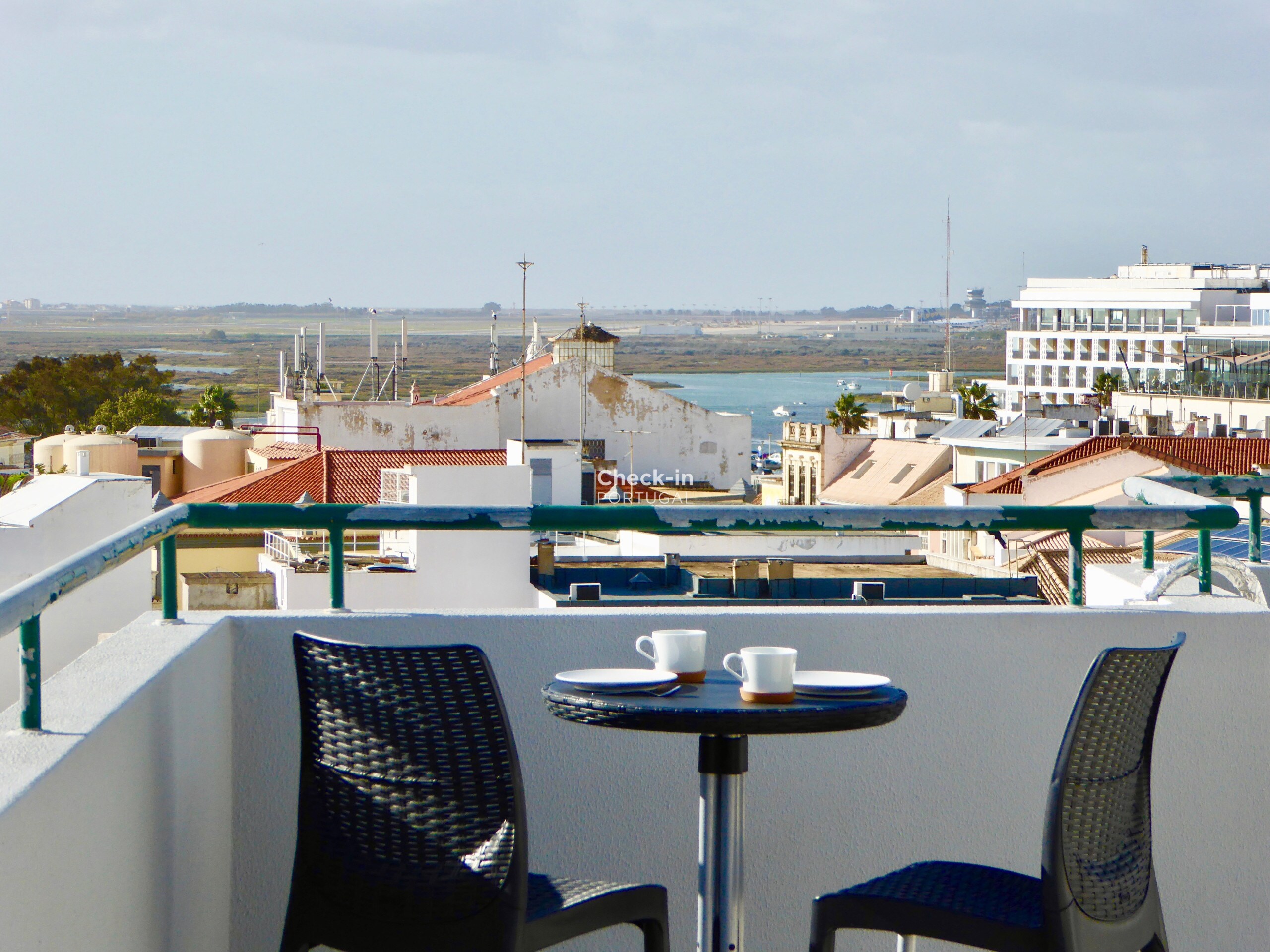 Apartment for 6 people with 2 bedrooms, spacious and fully equipped, located in the center of Faro