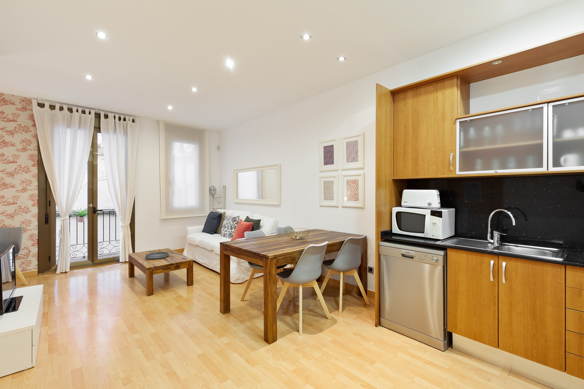 Property Image 2 - Amazing apartment with balcony in the heart of Gracia
