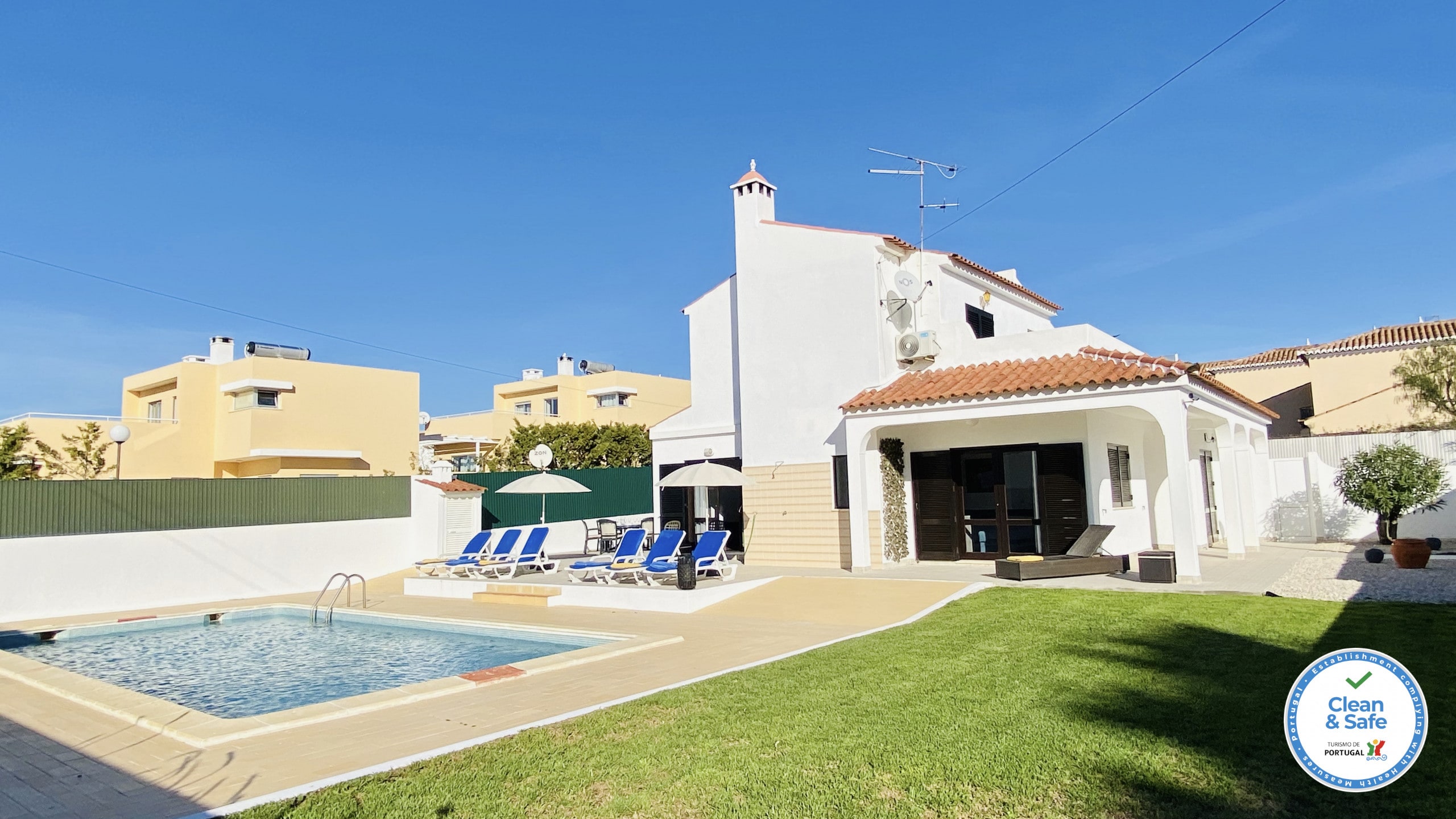 Property Image 1 - Fabulous Light Filled Villa with Lovely Terrace and BBQ