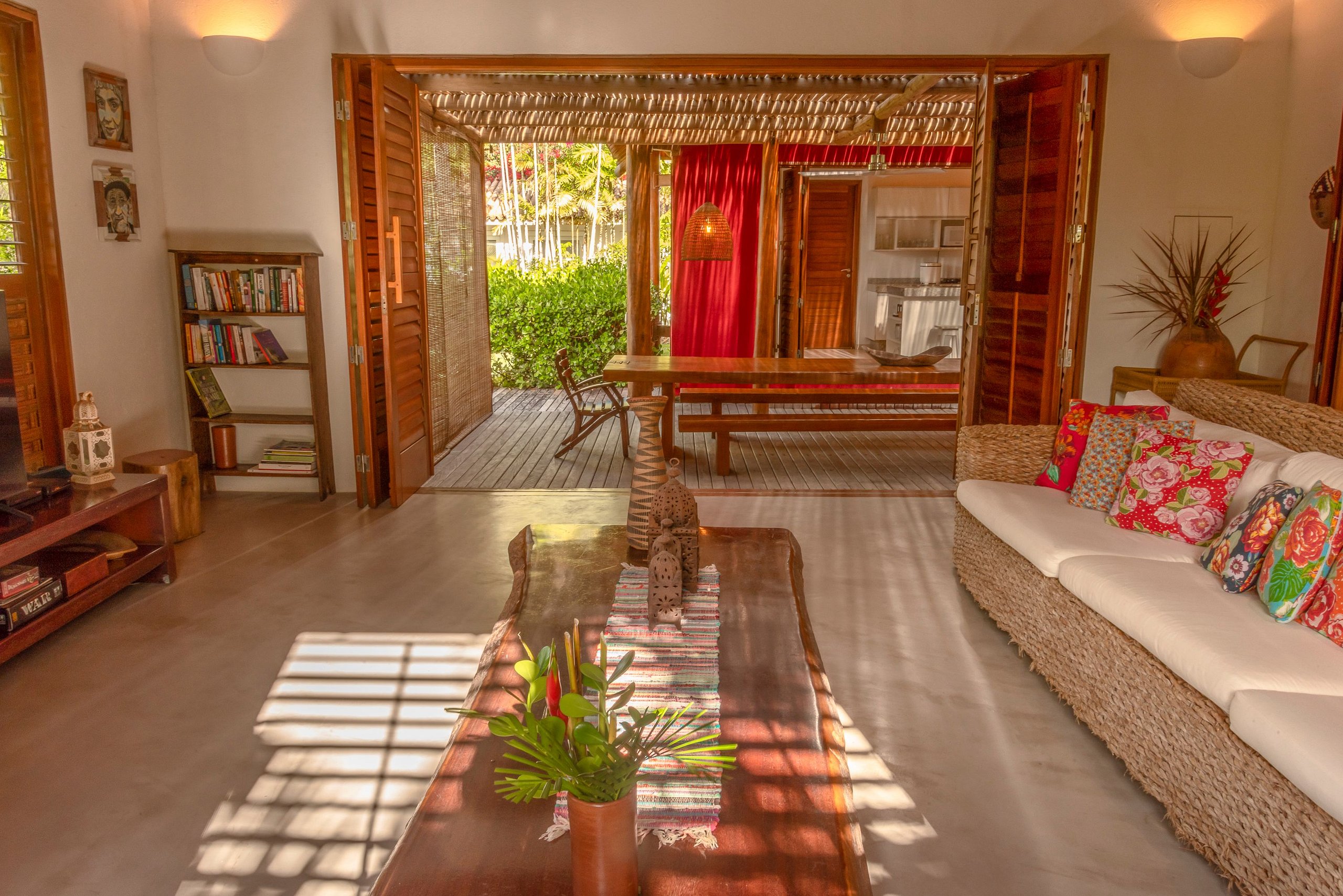 Quaint Modern Home with Relaxing Private Pool