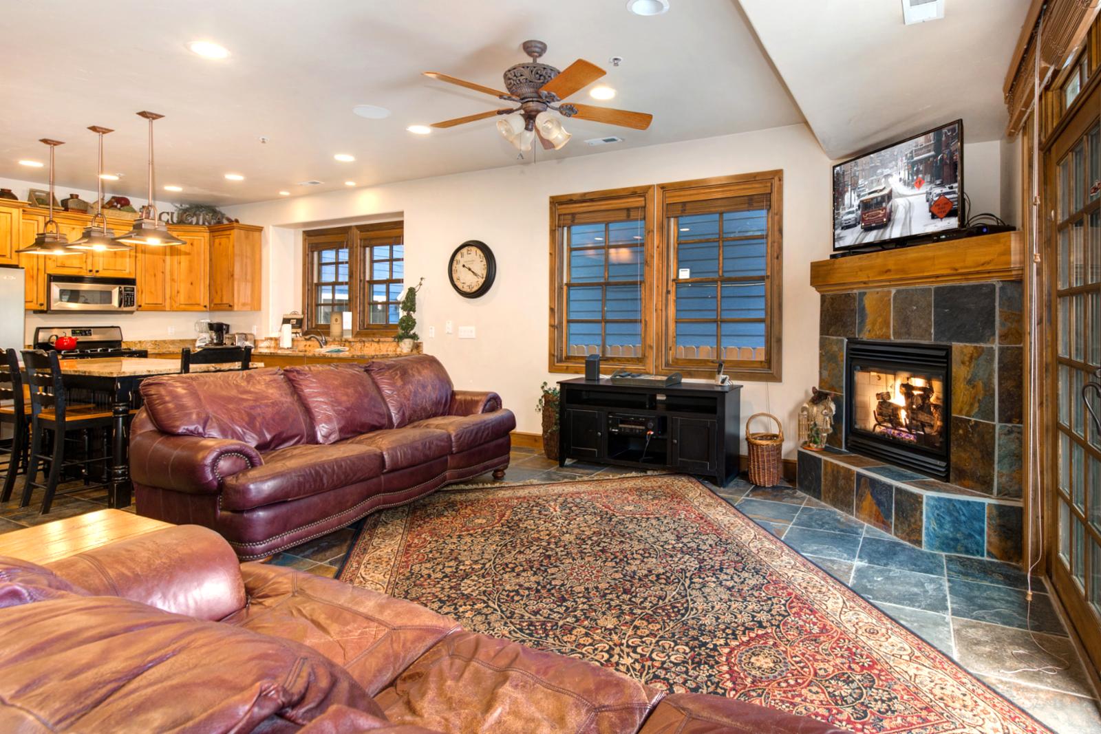 Property Image 1 - PPS-1418 Large 4Bdrm mountain retreat, two master suites, private hot tub!