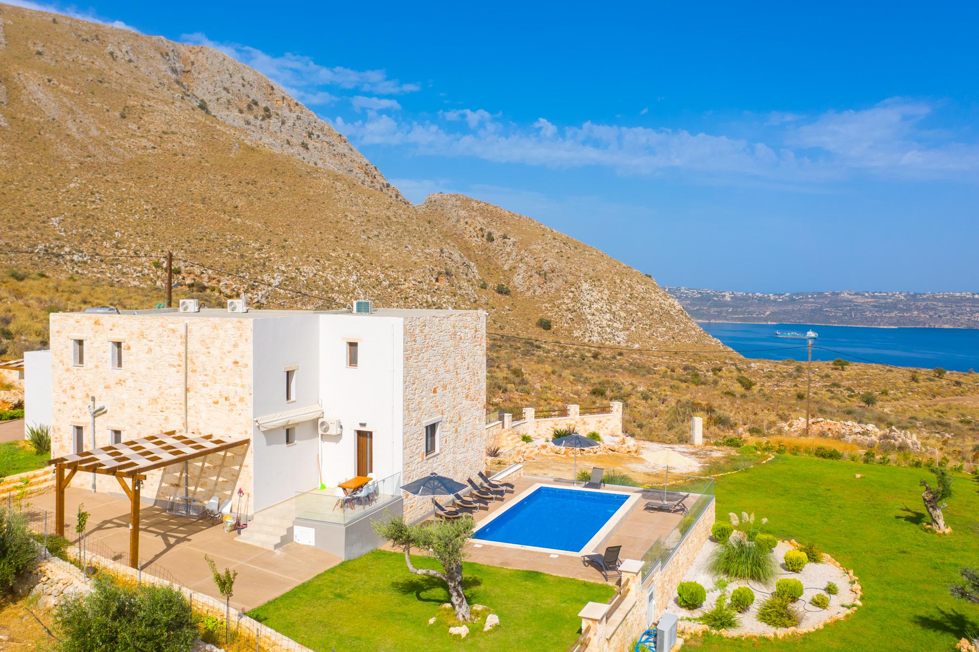 Property Image 1 - Dazzling Breezy Villa with Magnificent Panoramic Views
