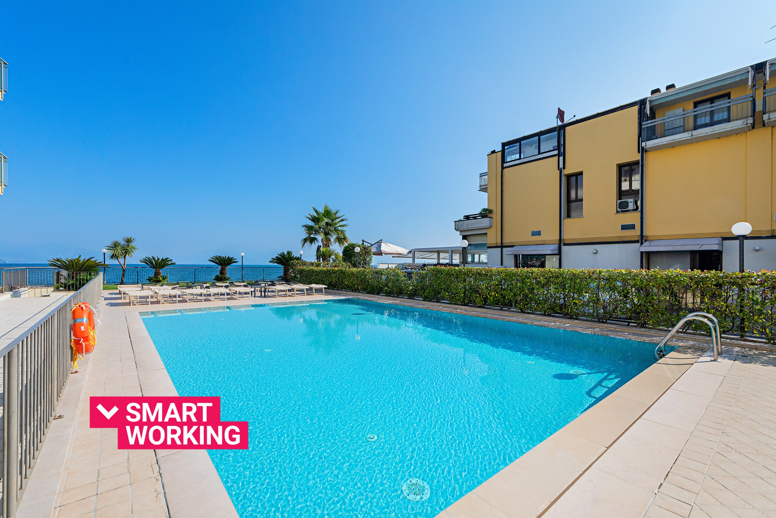 Property Image 1 - Ultra Stylish 2 Bedroom Apartment with Access to Beach