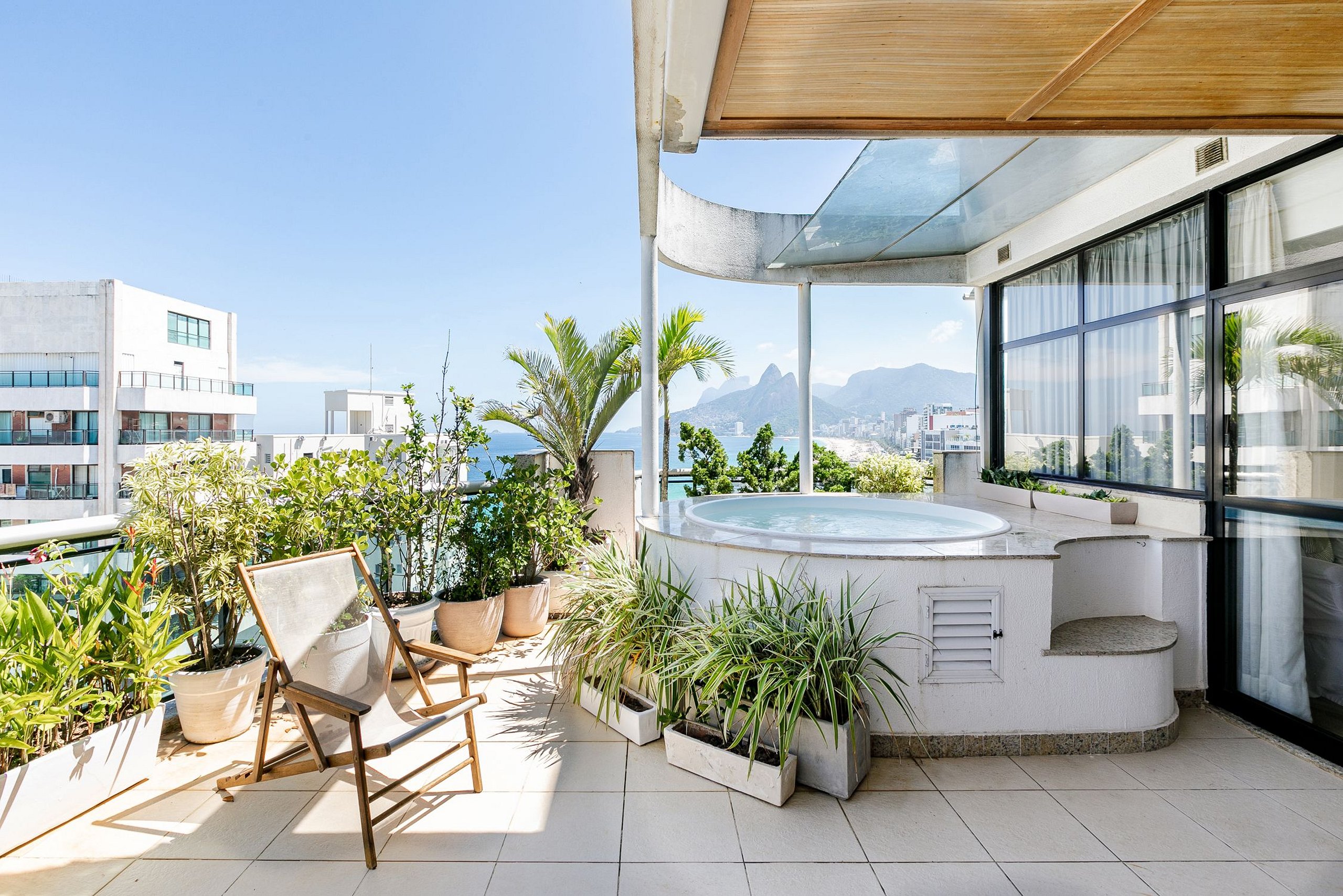 Property Image 2 - Beautiful 3 bedroom penthouse in Ipanema