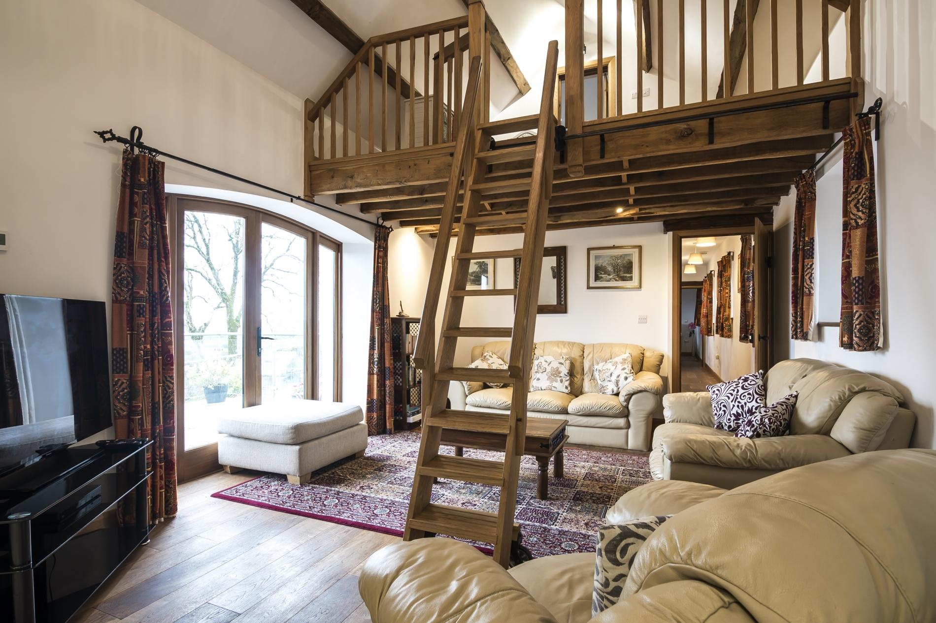 Property Image 1 - Beautifully Converted Barn with Lovely Exposed Beams