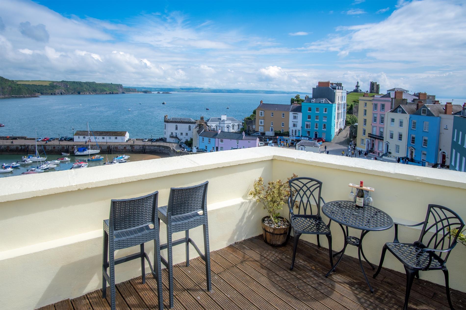 Property Image 1 - Wonderful Apartment with Breathtaking Terrace View